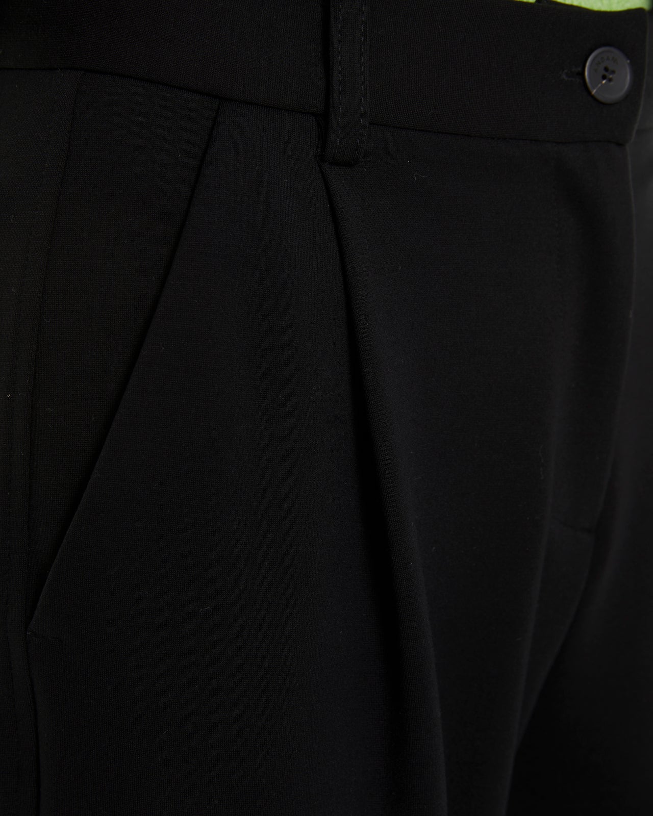 Pantalón ancho de mujer de punto con pinzas