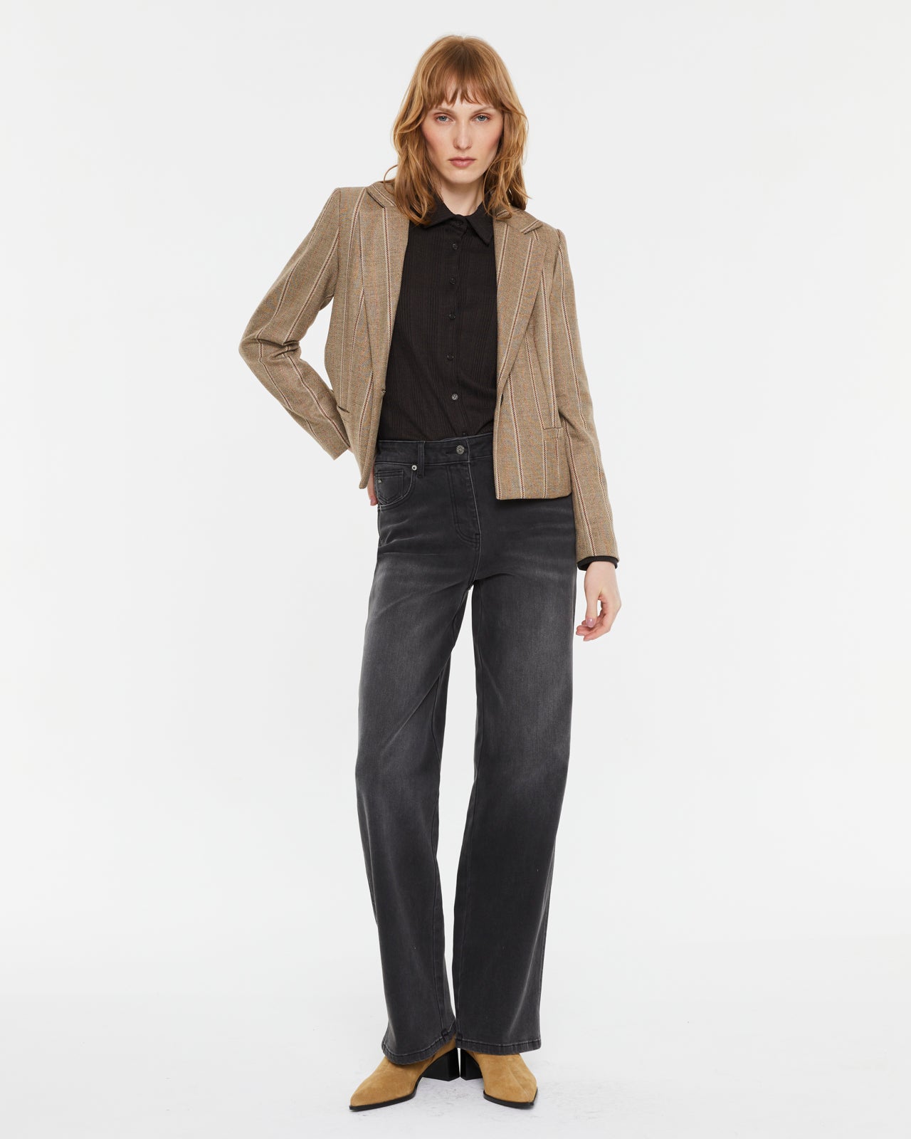 Kurzer Damenblazer mit Nadelstreifen-Print