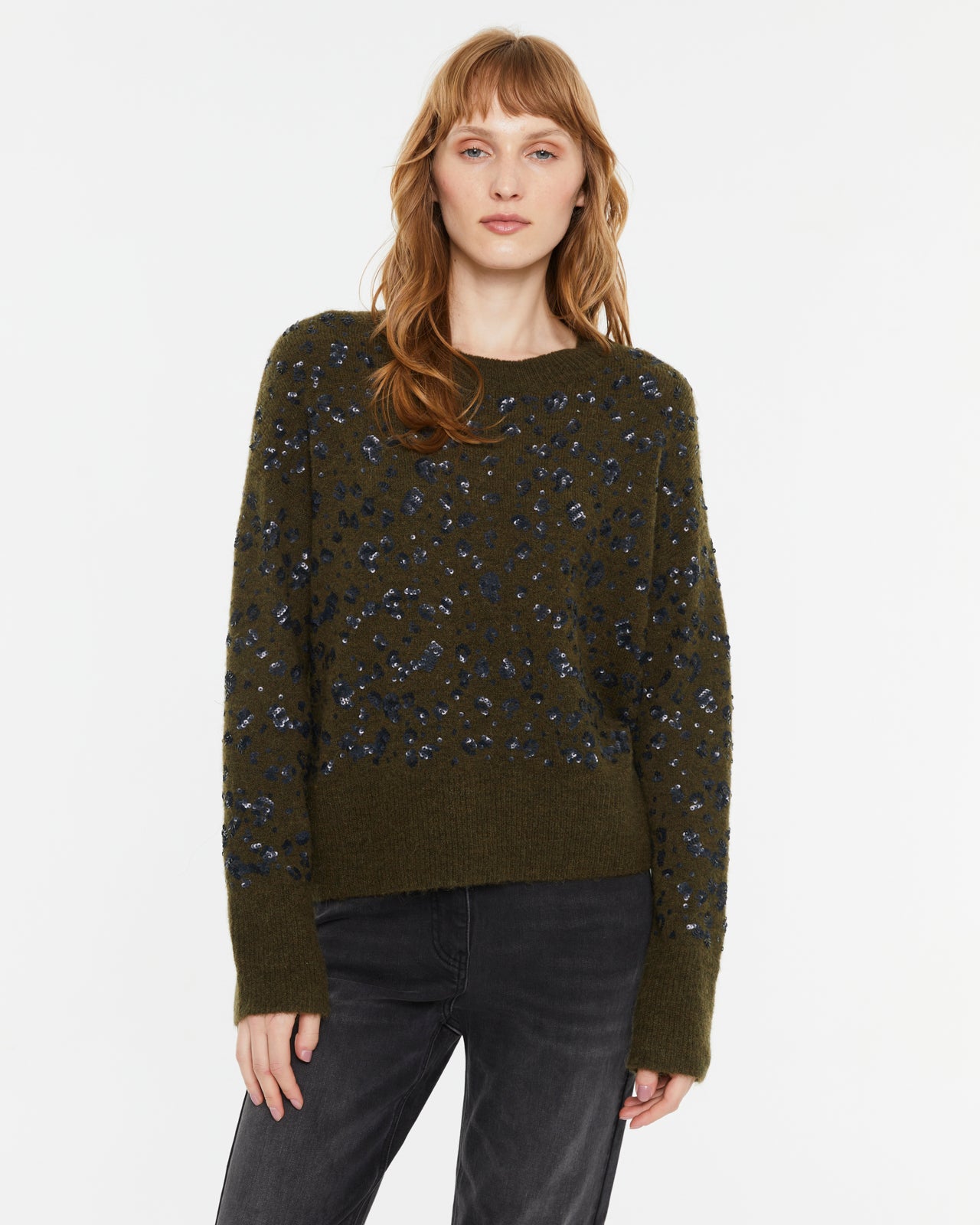 Women's round neck sweater with matte sequins