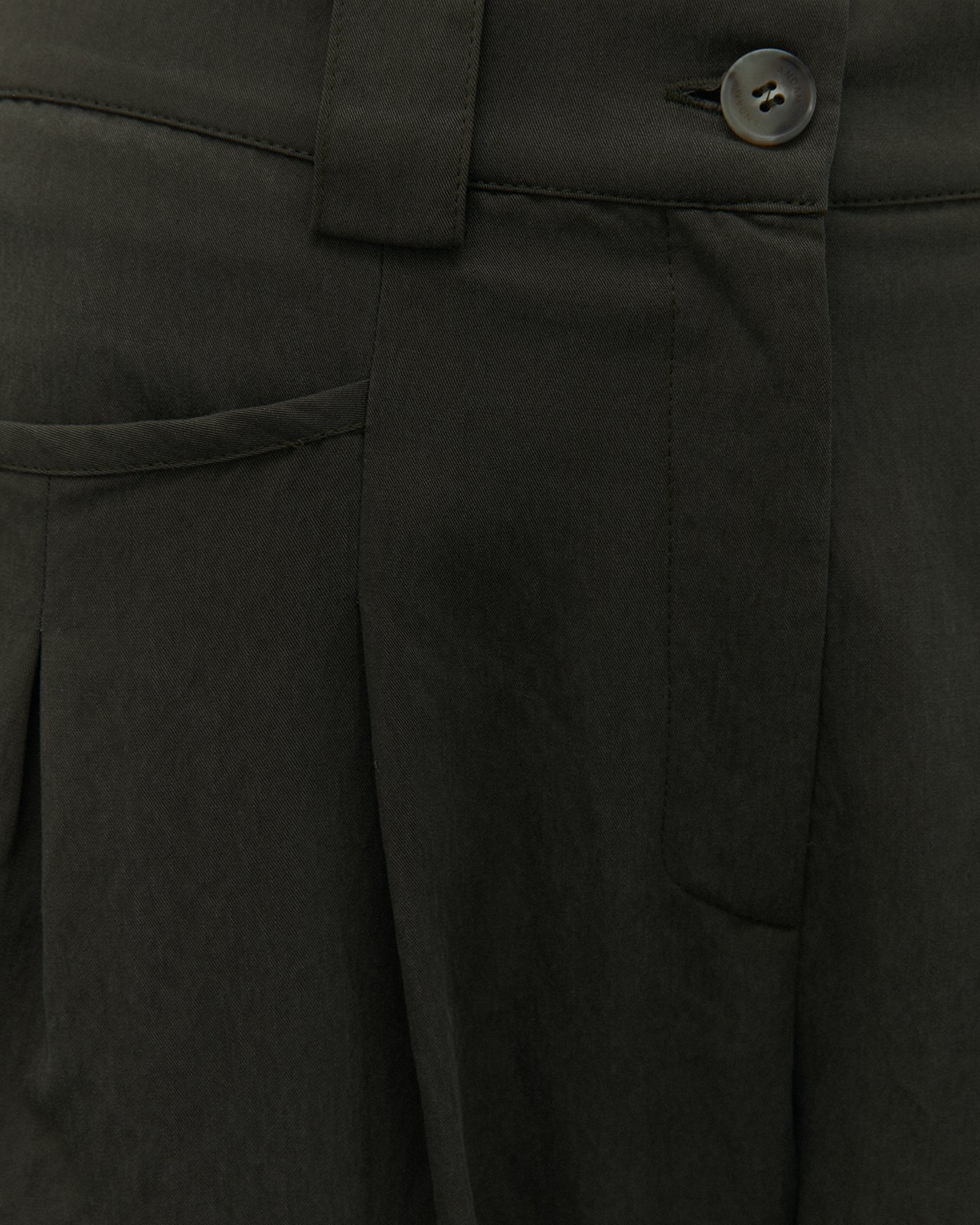 Pantalón barrel de mujer tobillero con pinzas