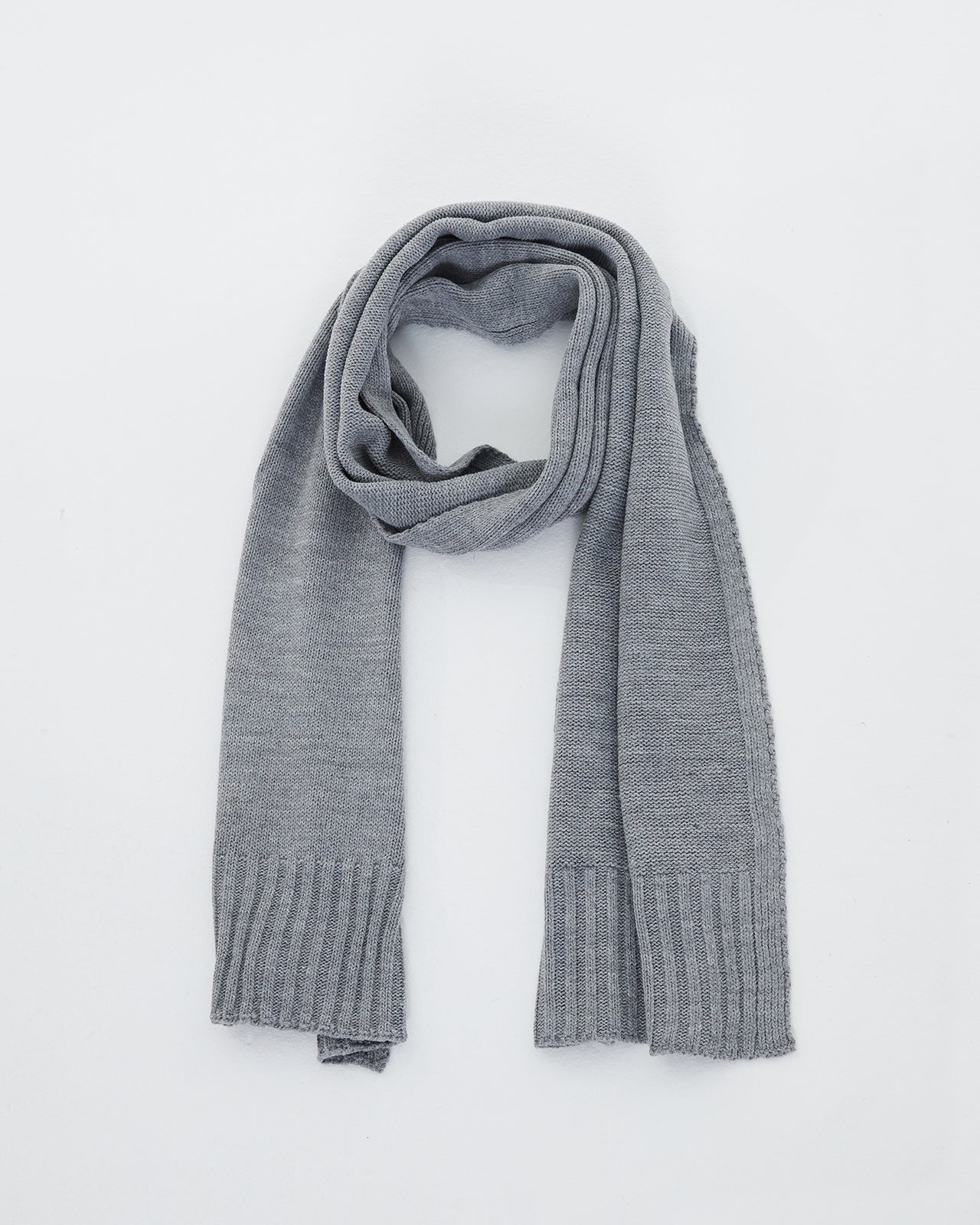 Plain knit scarf.