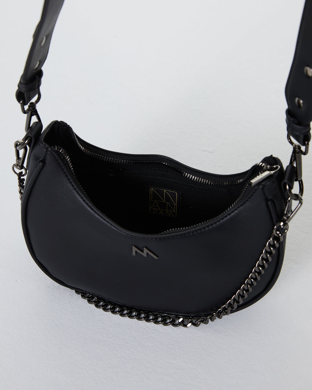 Medium women's crossbody bag.