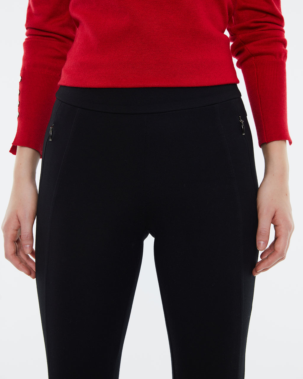 Damen-Leggings mit stumpfem Stich und elastischem Bund.