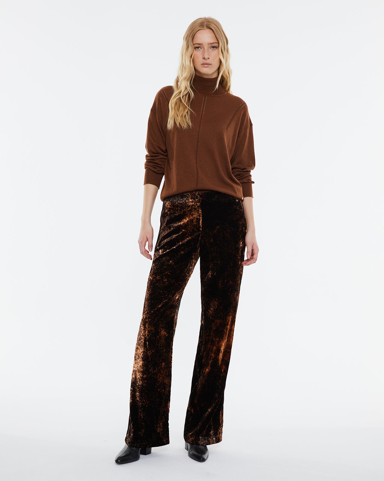 Women's straight trousers in hand-dyed batik velvet.