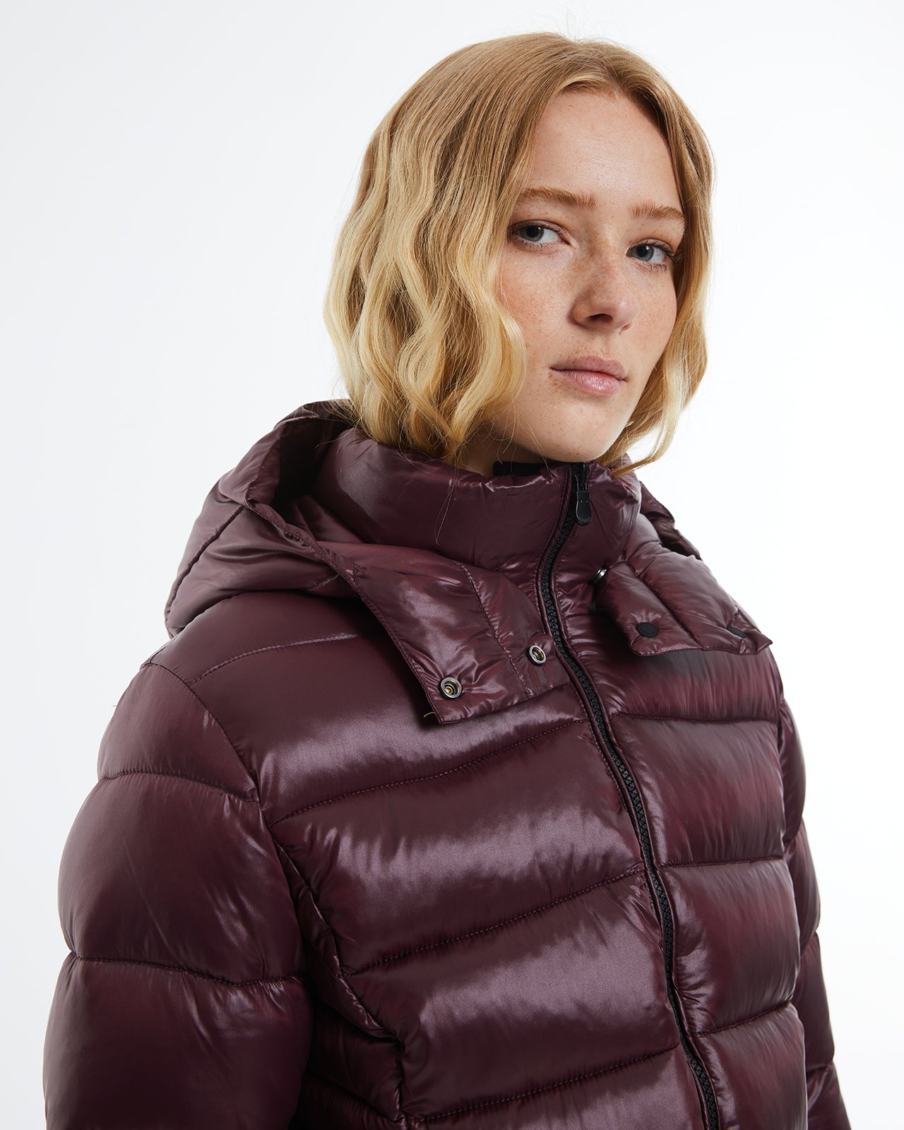 Quilted women's parka. Lined.