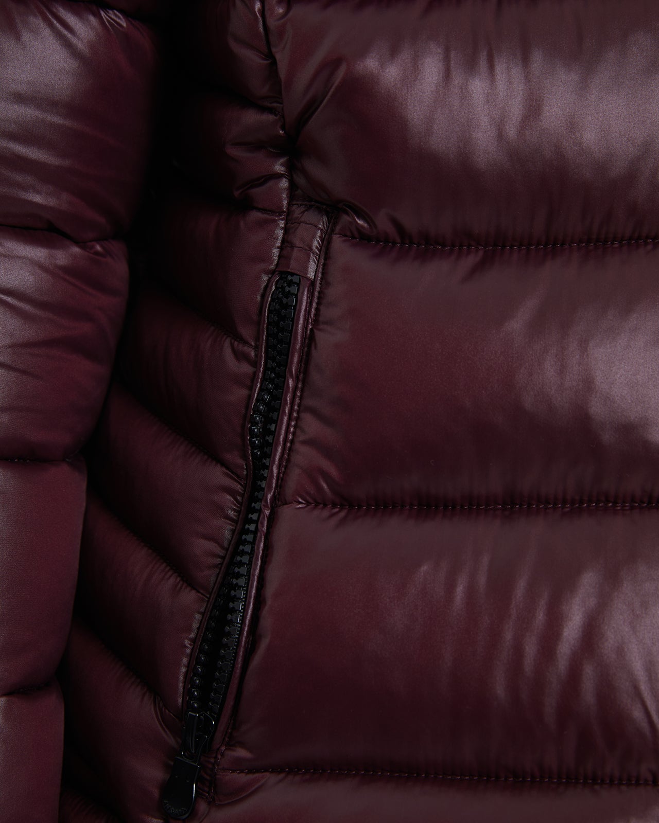 Quilted women's parka. Lined.