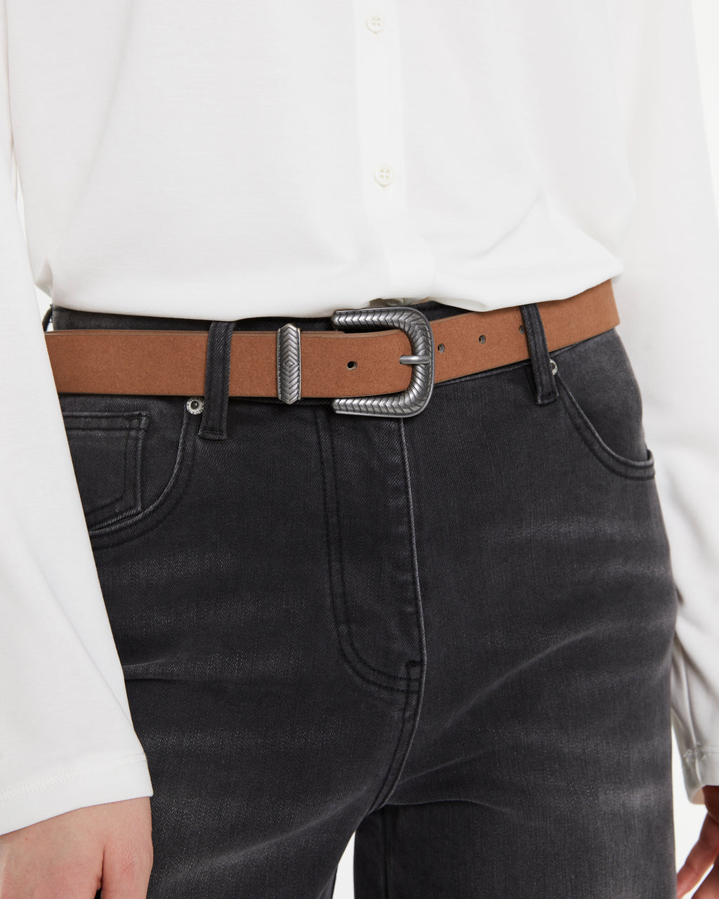 Gürtel mit quadratischer Schnalle aus Öko-Leder