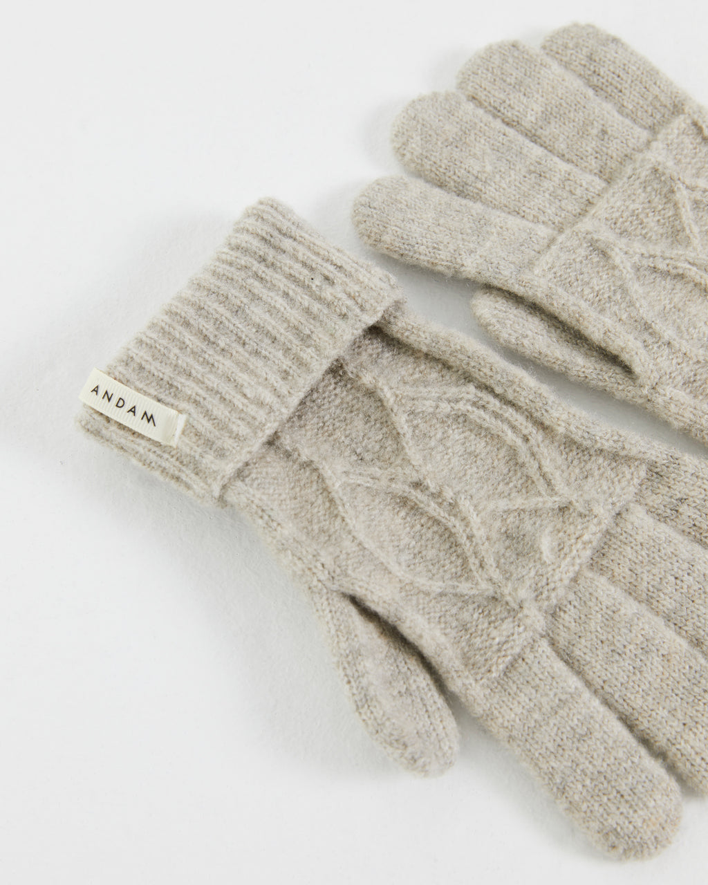 Damen Strickhandschuhe mit Flechtstruktur