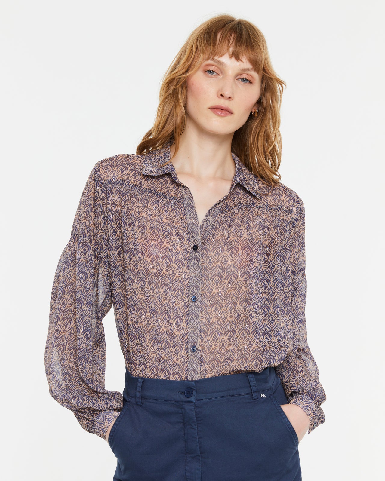 Camisa de mujer estampada cuello camisero