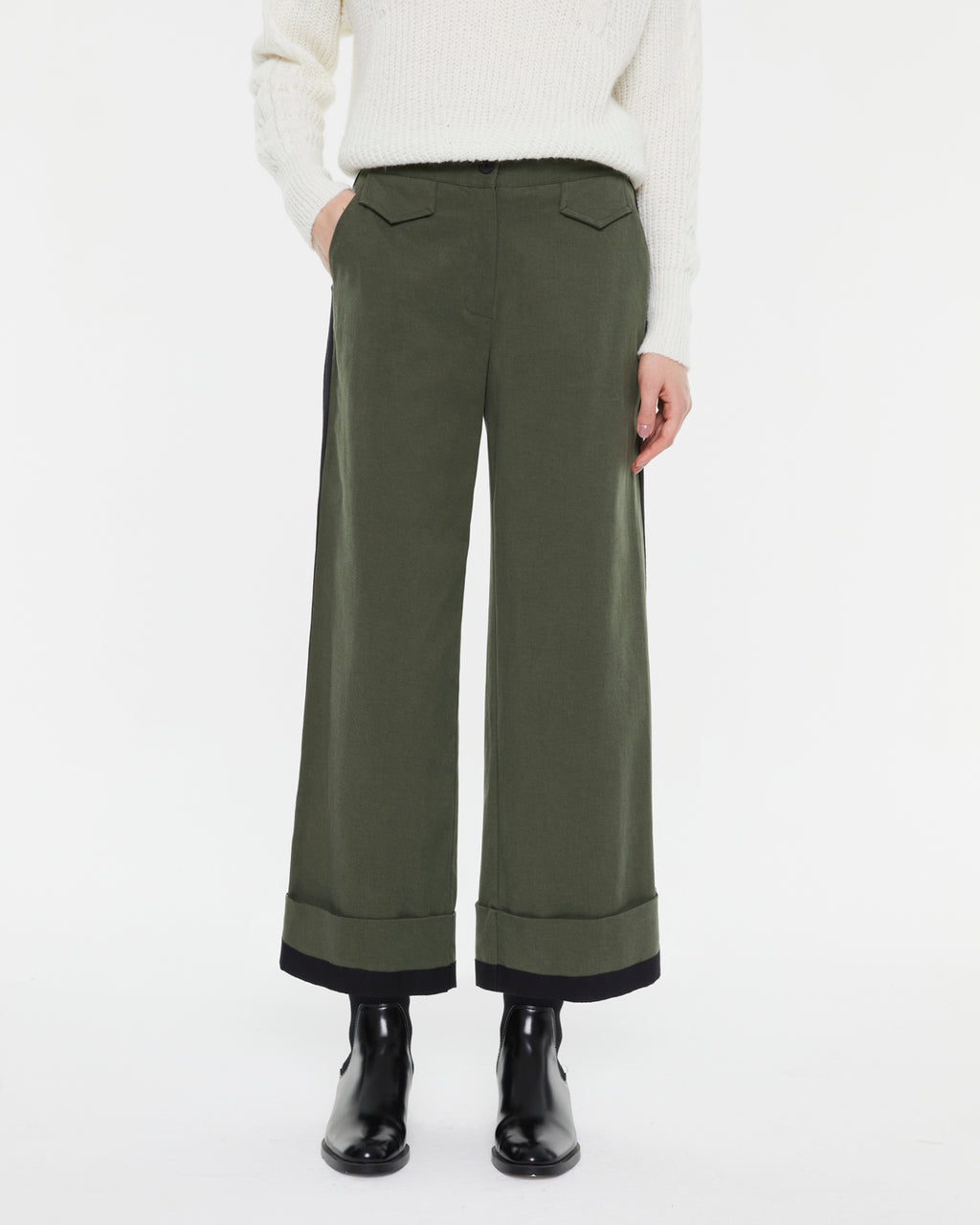 Pantalón ancho de mujer tobillero vuelta en bajo