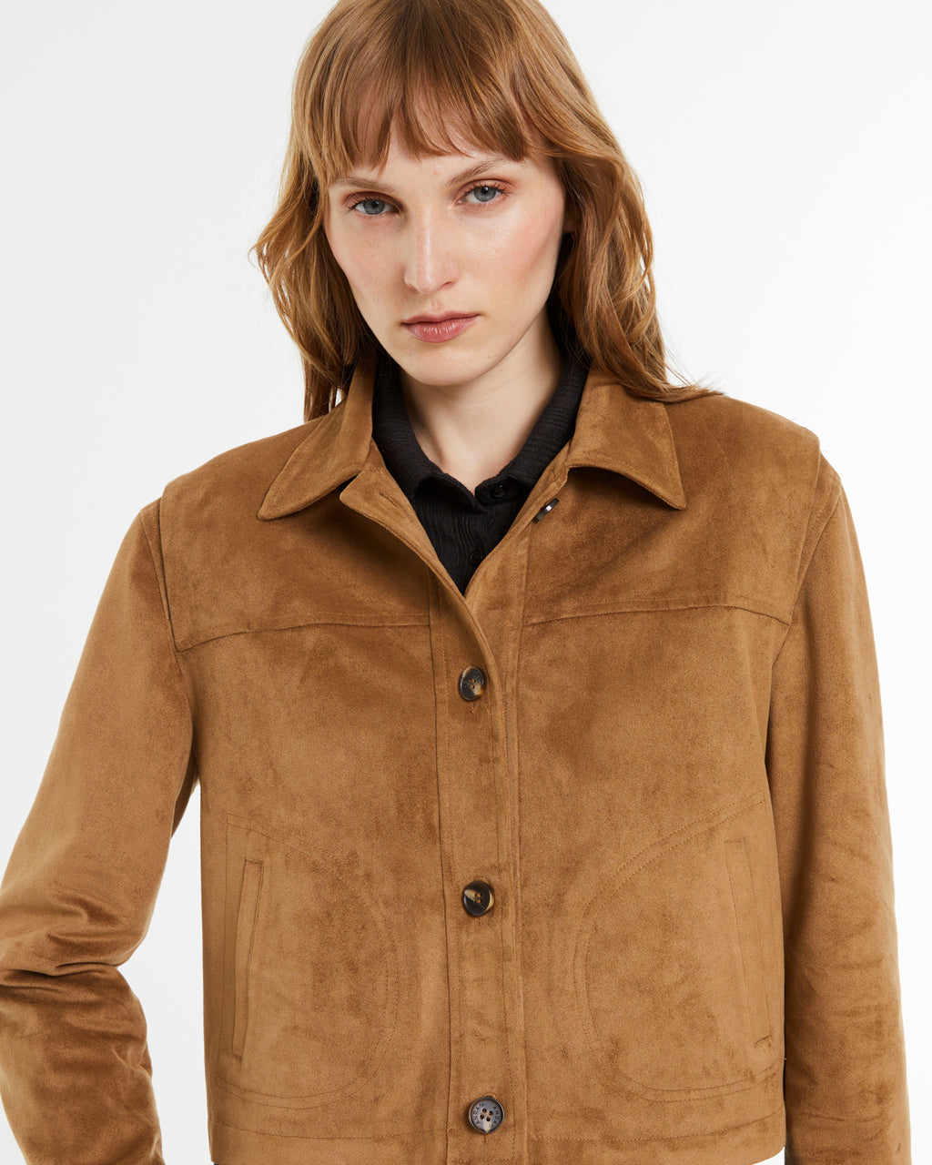 Chaqueta de mujer corta de ante ecológico forrada