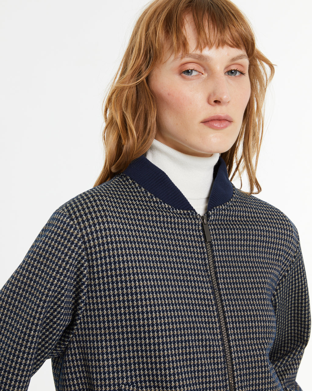 Chaqueta de mujer bomber punto estampado