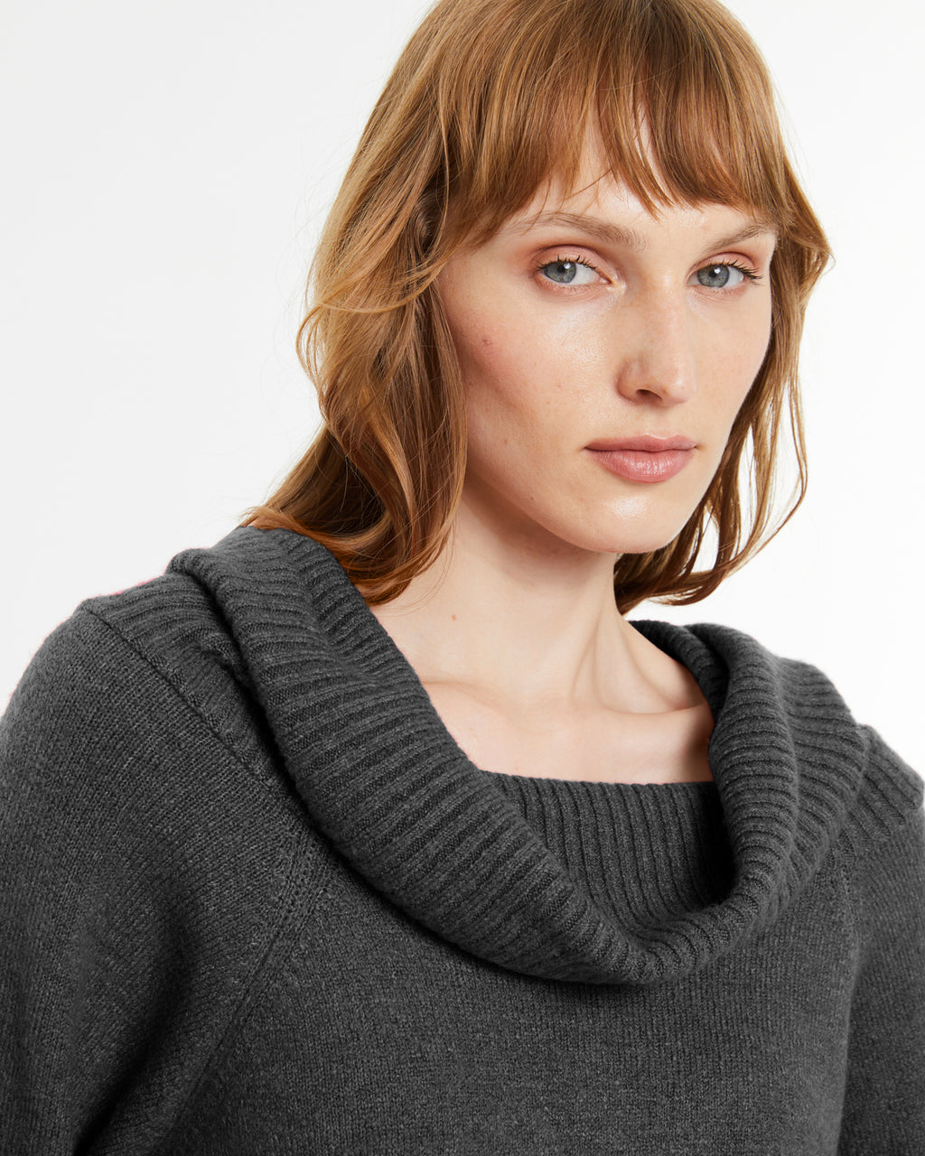 Damenpullover mit Bardot-Ausschnitt