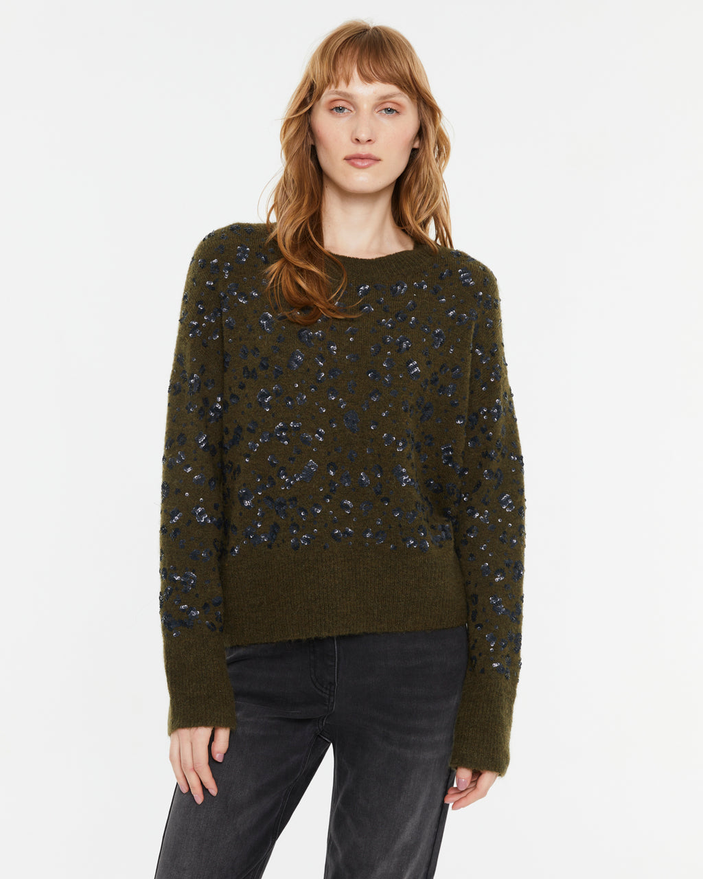 Women's round neck sweater with matte sequins