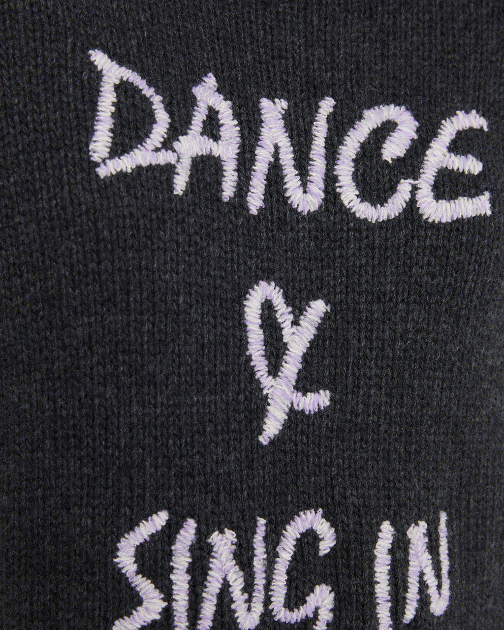 Women's round neck sweater with fantasy embroidery