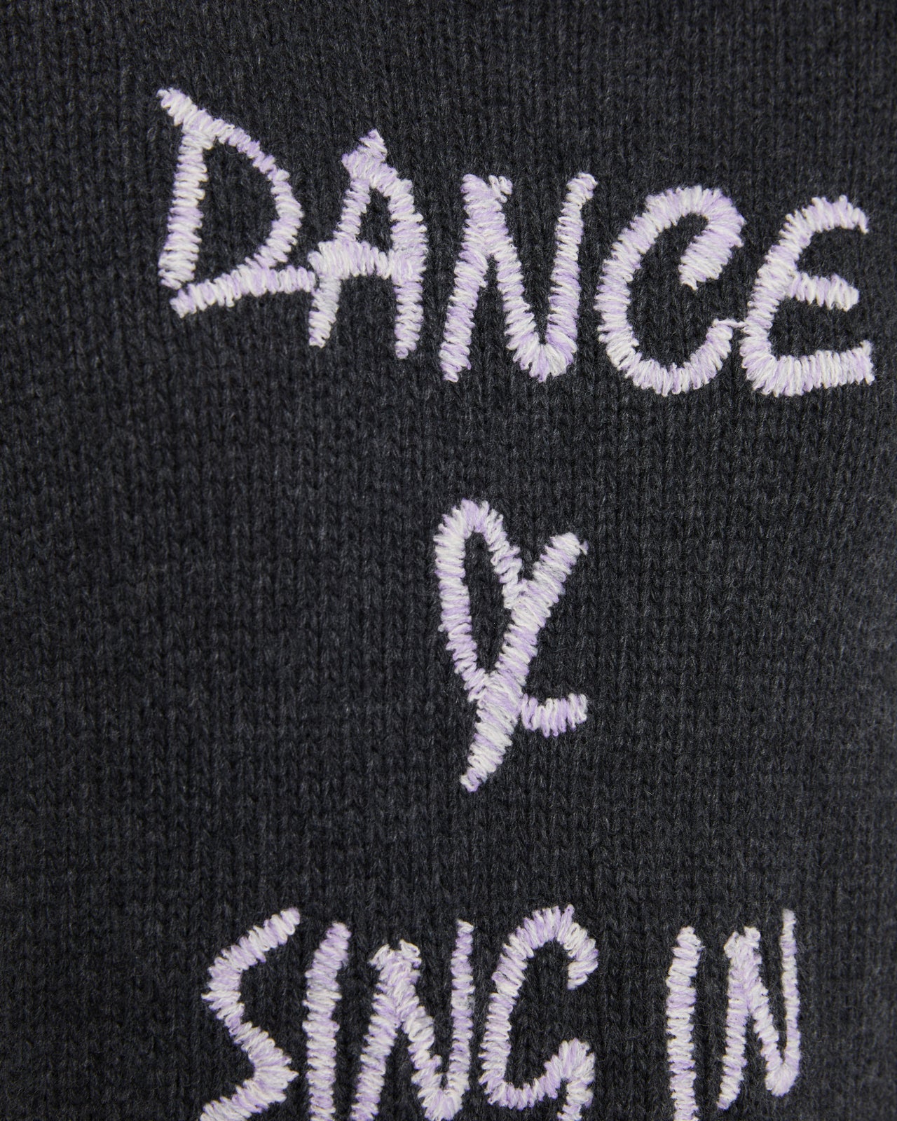 Women's round neck sweater with fantasy embroidery