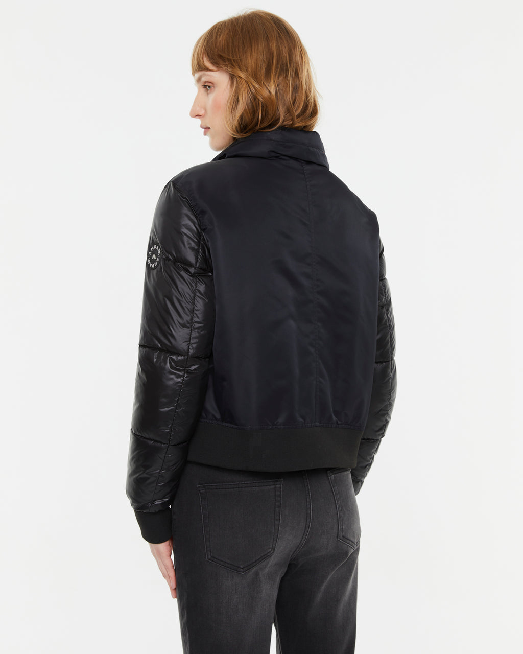 Parka corta de mujer acolchada tipo bomber
