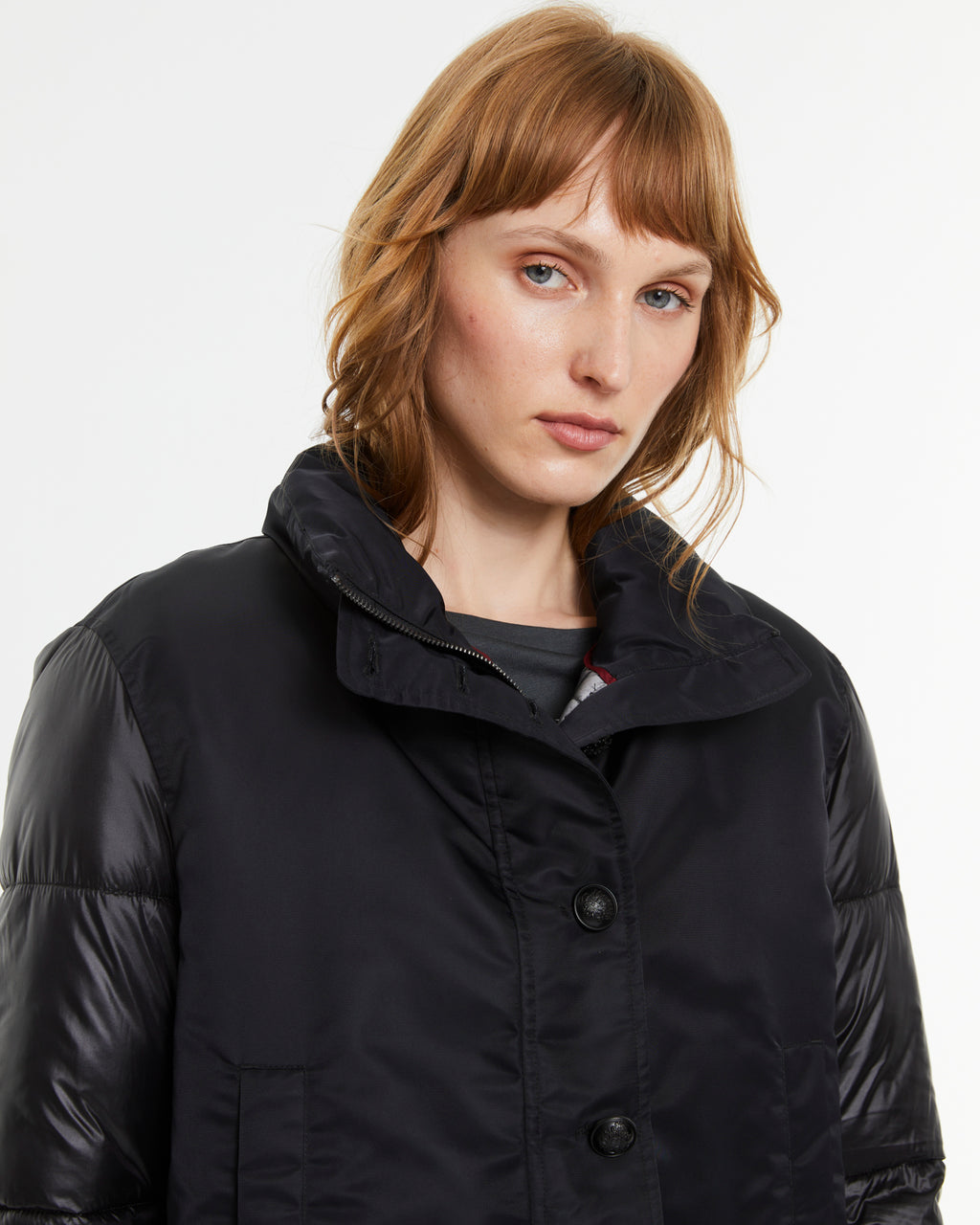 Parka corta de mujer acolchada tipo bomber