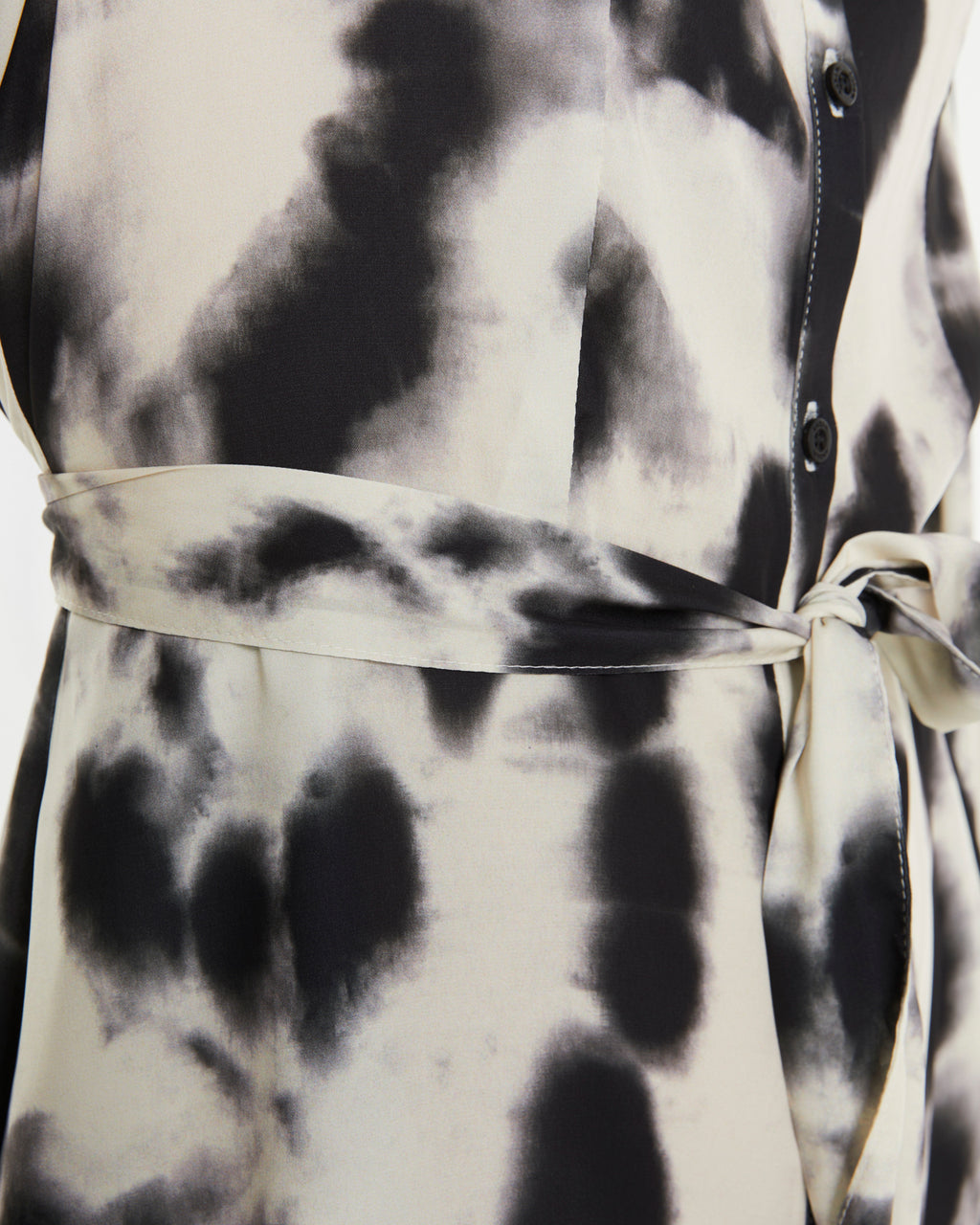 Vestido midi camisero estampado tipo tie dye