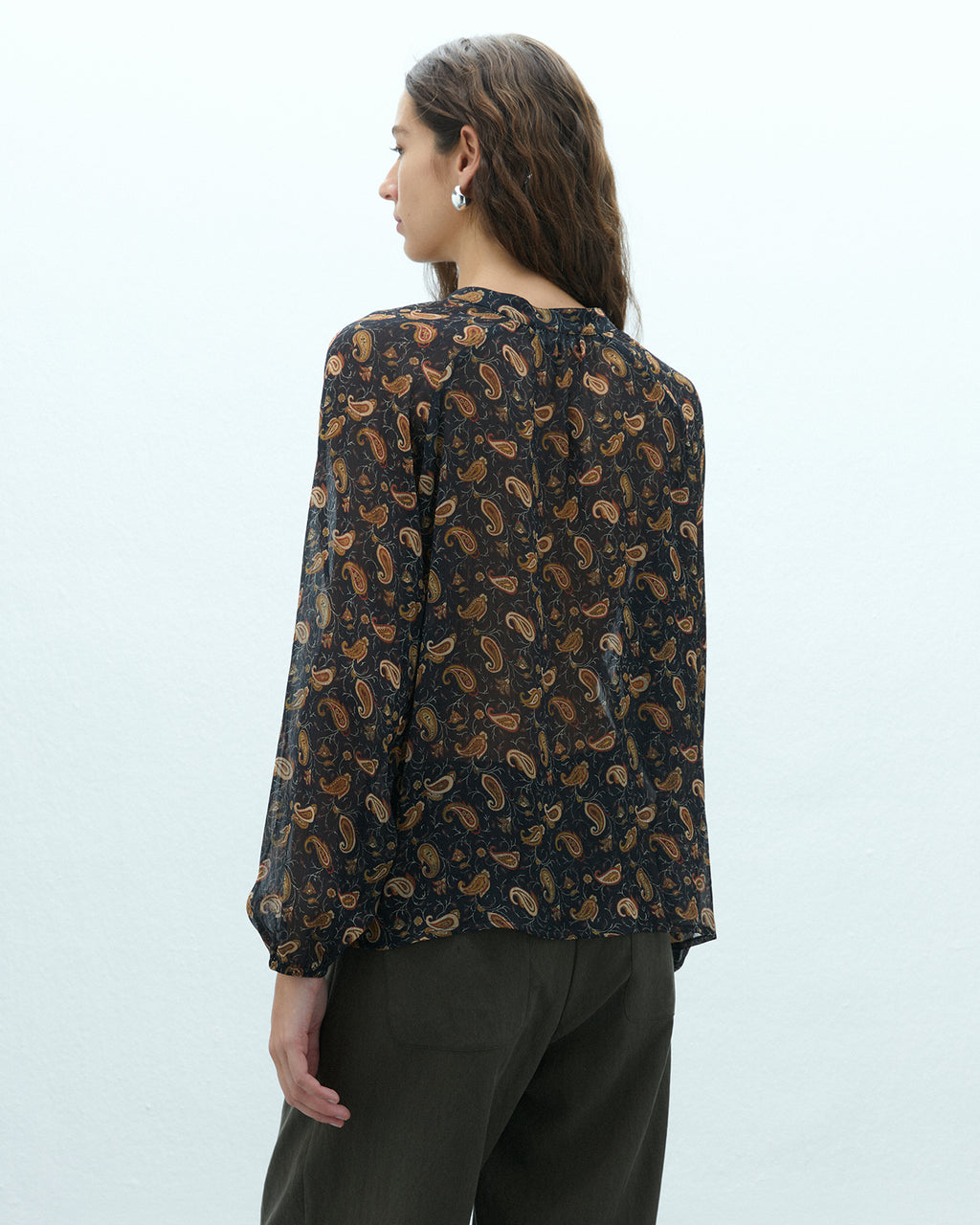 Blusa de mujer estampada cuello mao manga larga