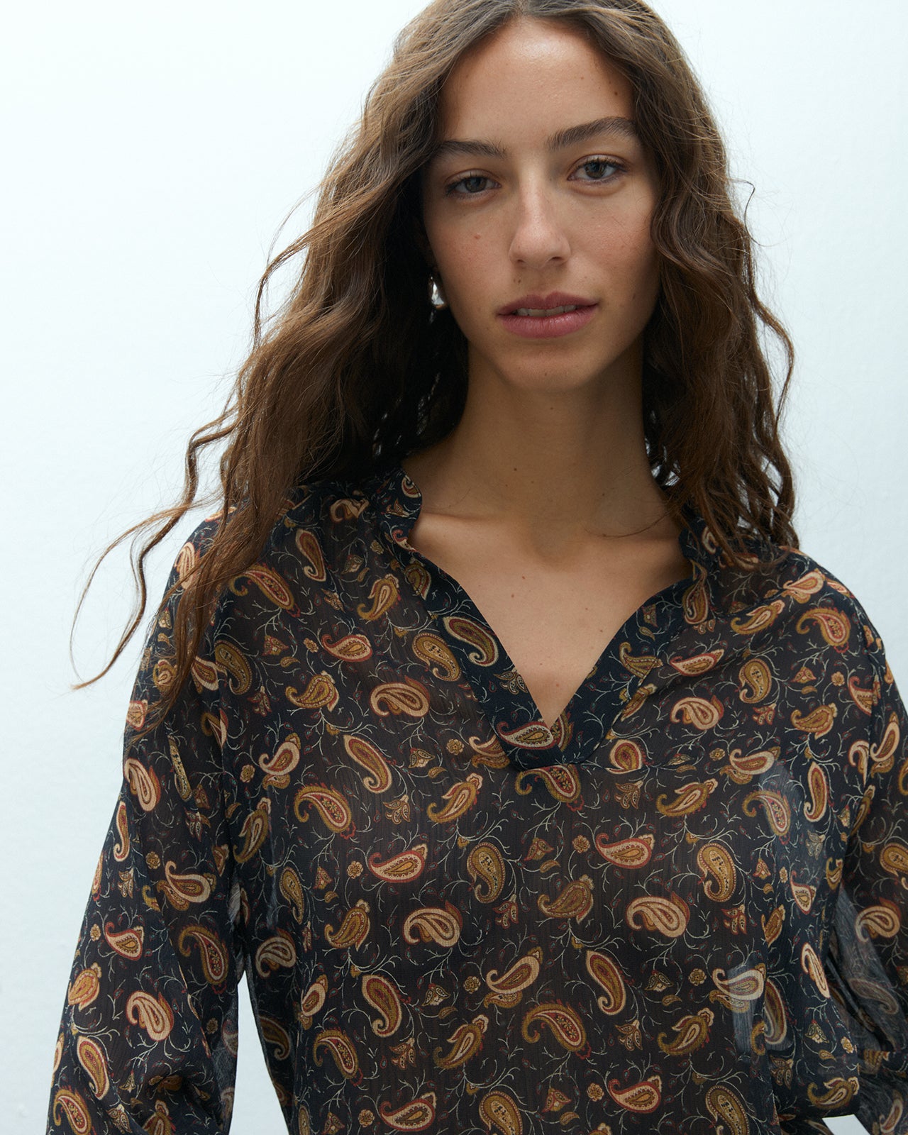 Blusa de mujer estampada cuello mao manga larga