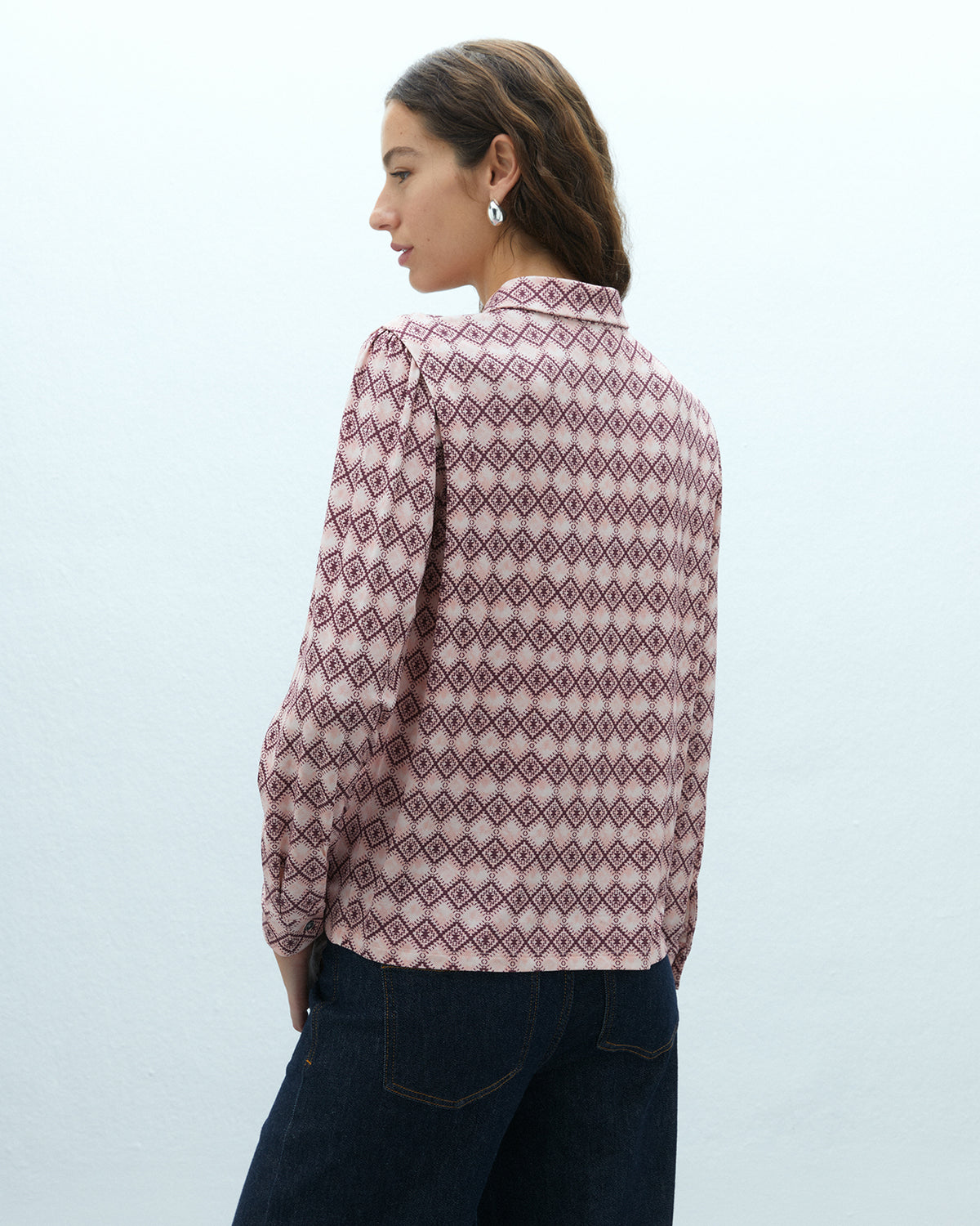 Camisa de mujer en punto estampado cuello camisero