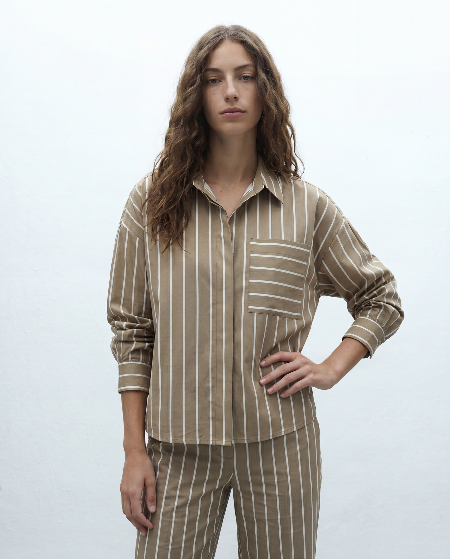 Camisa de mujer estampado rayas cuello camisero