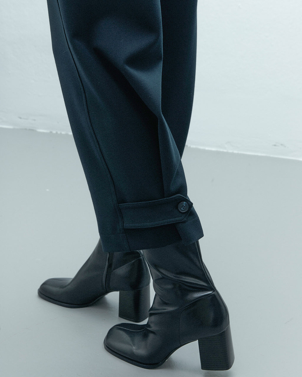 Pantalón ancho de mujer cropped cintura elástica