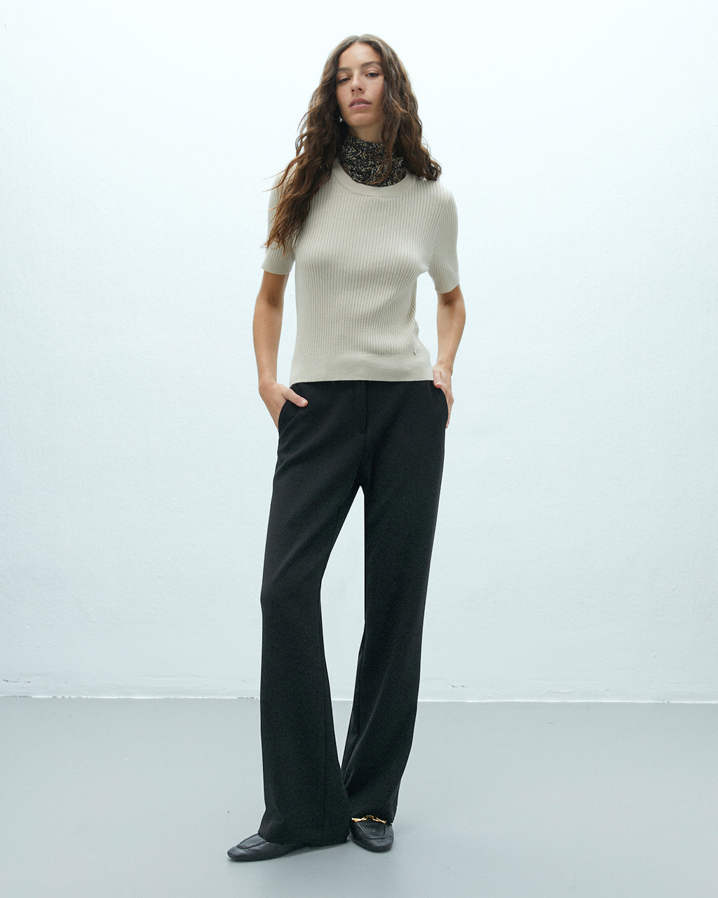 Pantalón recto de mujer cintura elástica