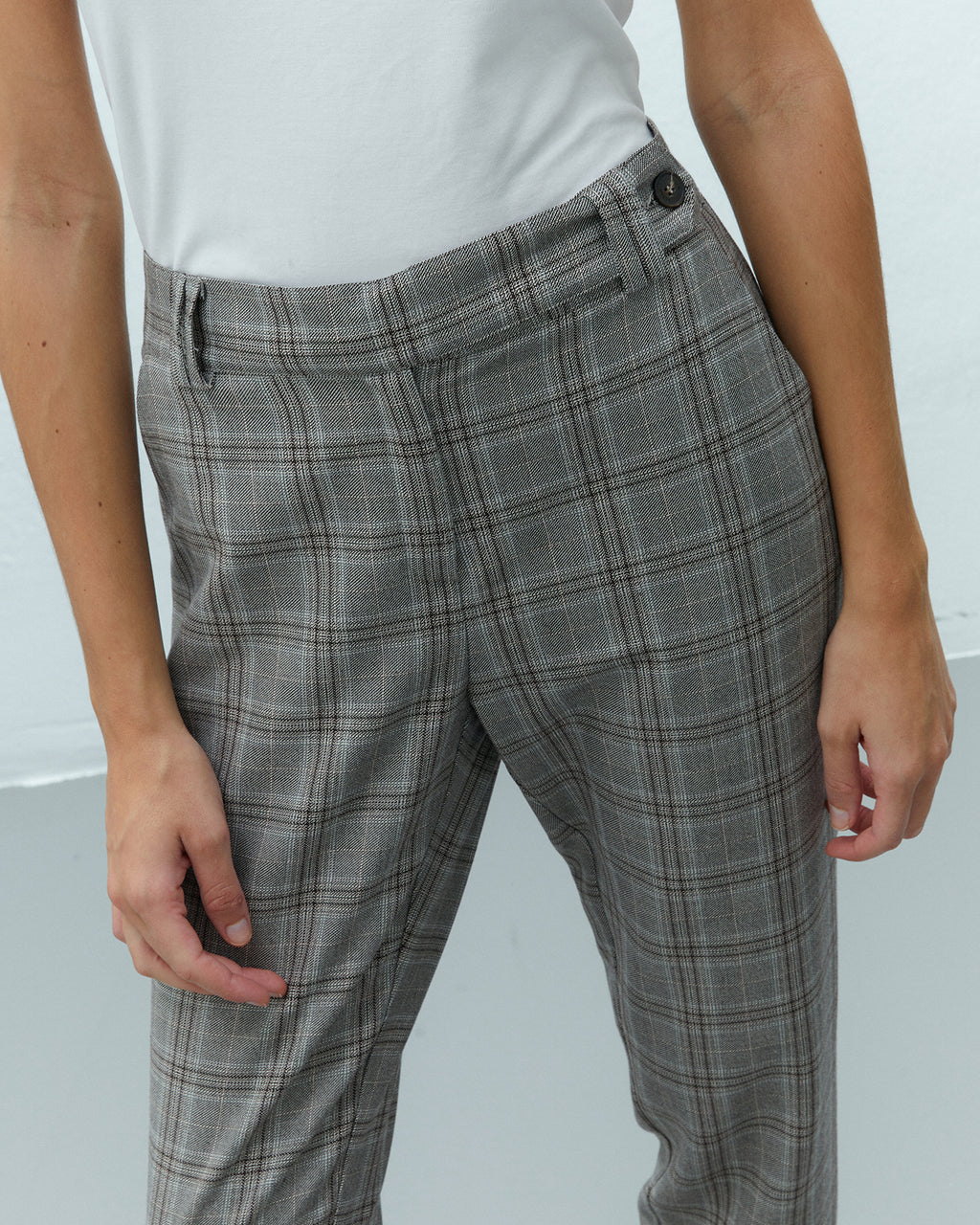 Pantalón recto de mujer estampado cuadros cintura elástica