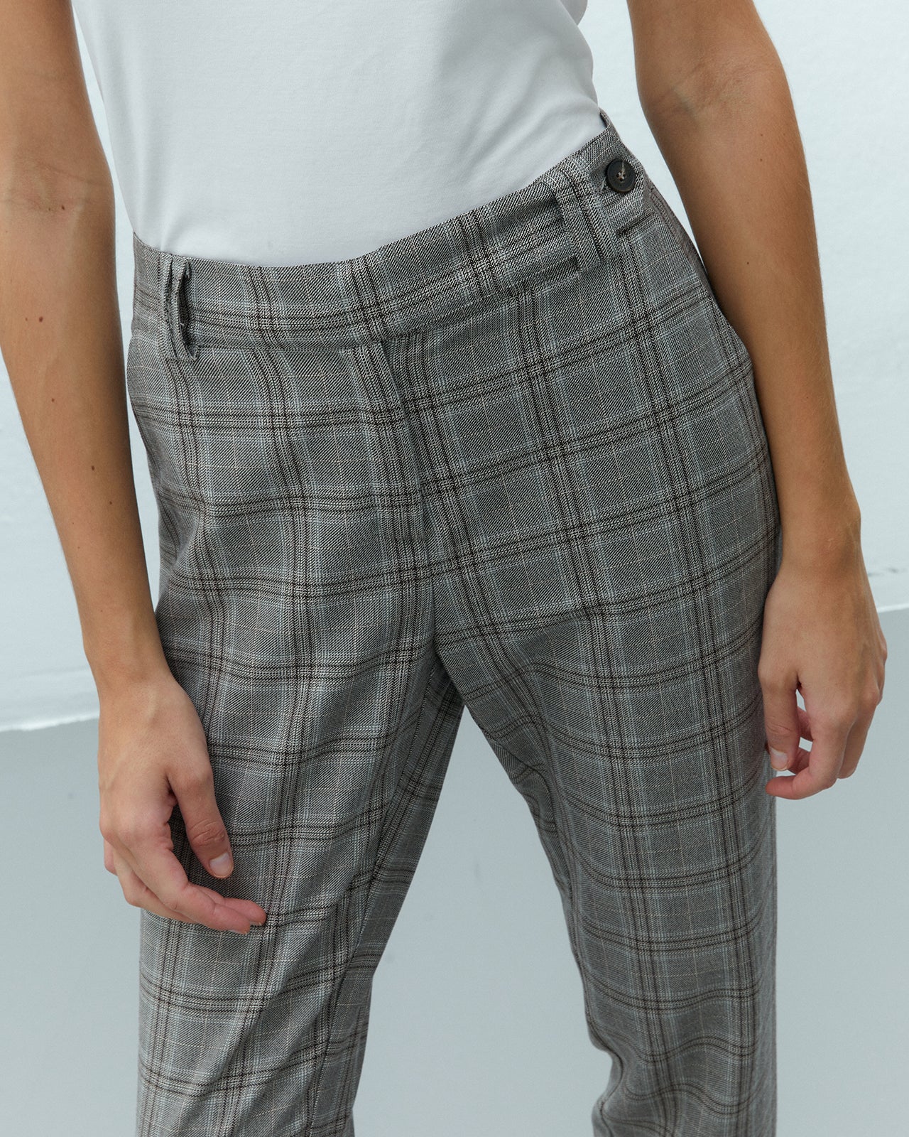 Pantalón recto de mujer estampado cuadros cintura elástica