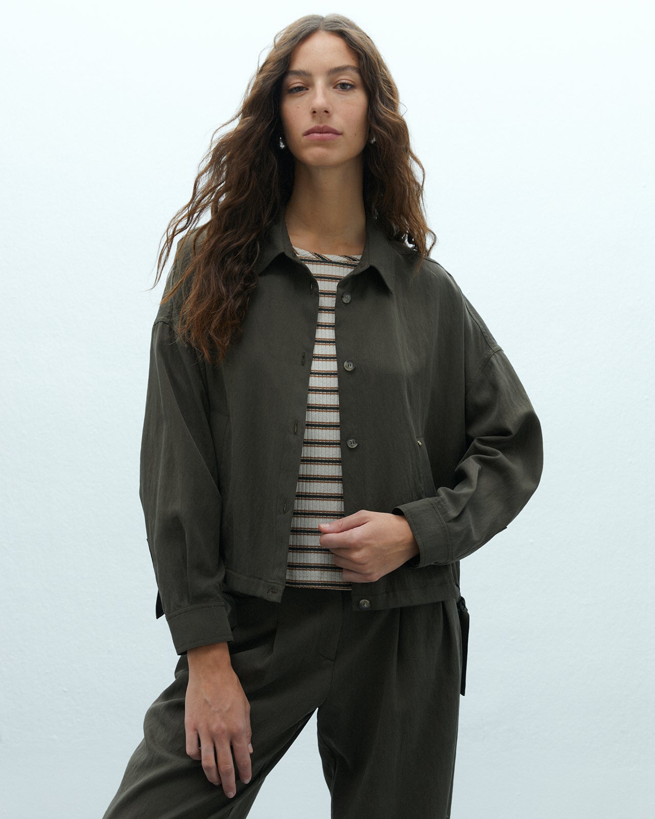 Chaqueta corta de mujer  manga larga