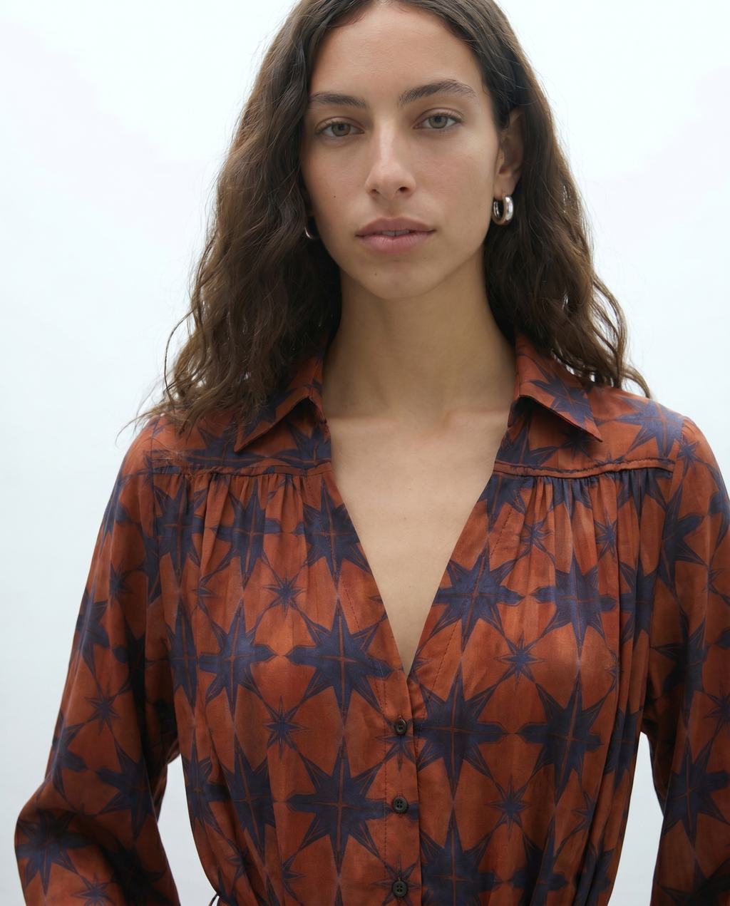 Vestido largo camisero estampado geométrico