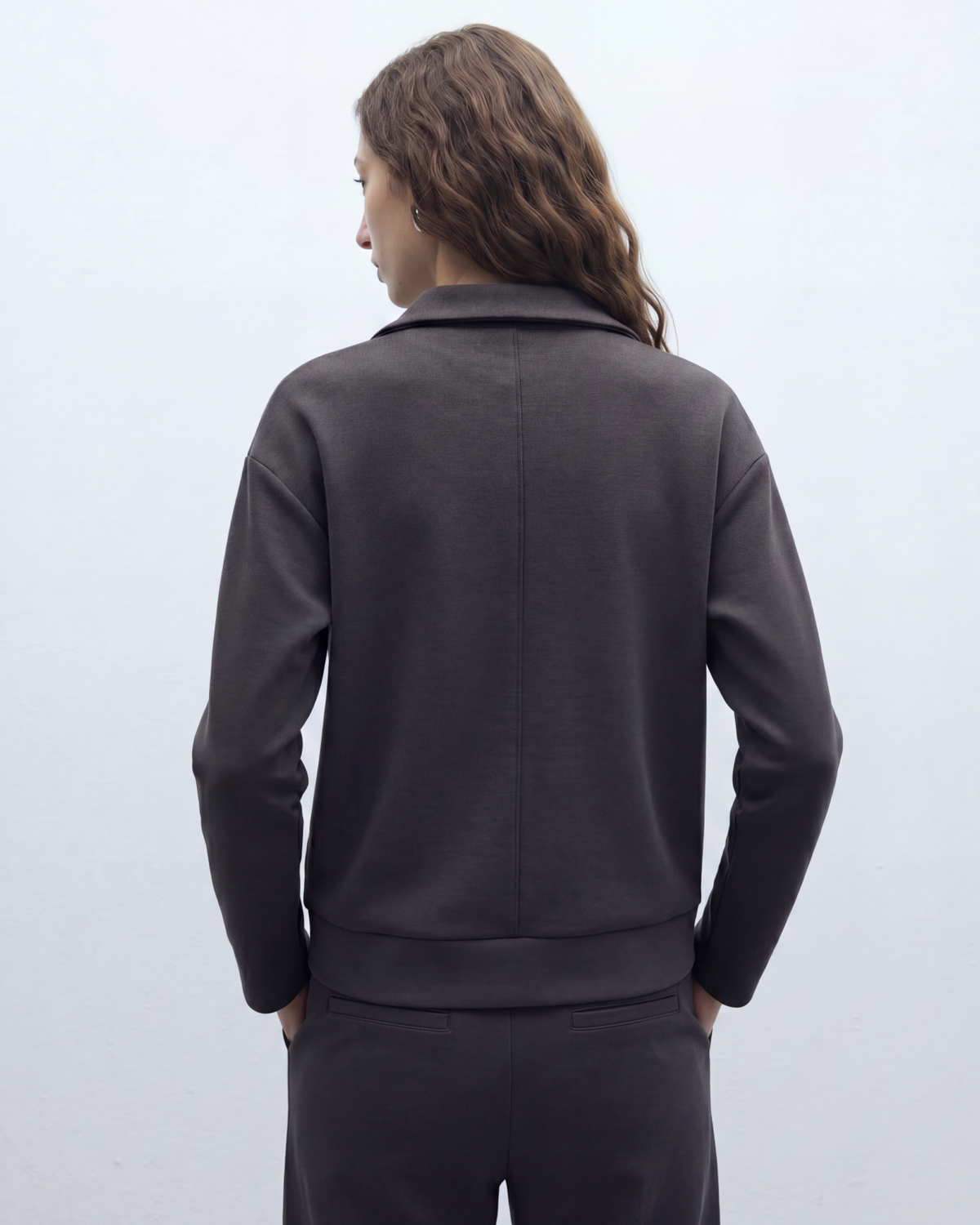 Sudadera de mujer cuello camisero forma pico