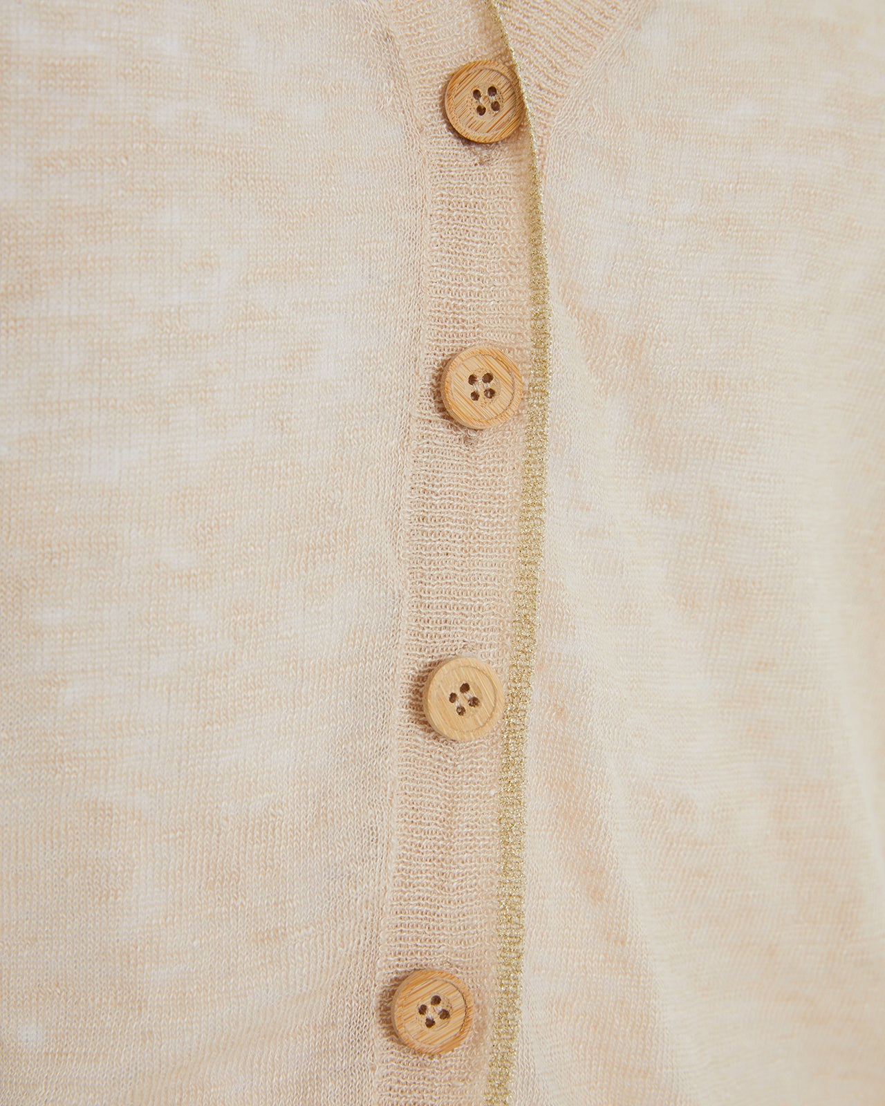Cárdigan de mujer, cuello pico, manga larga.