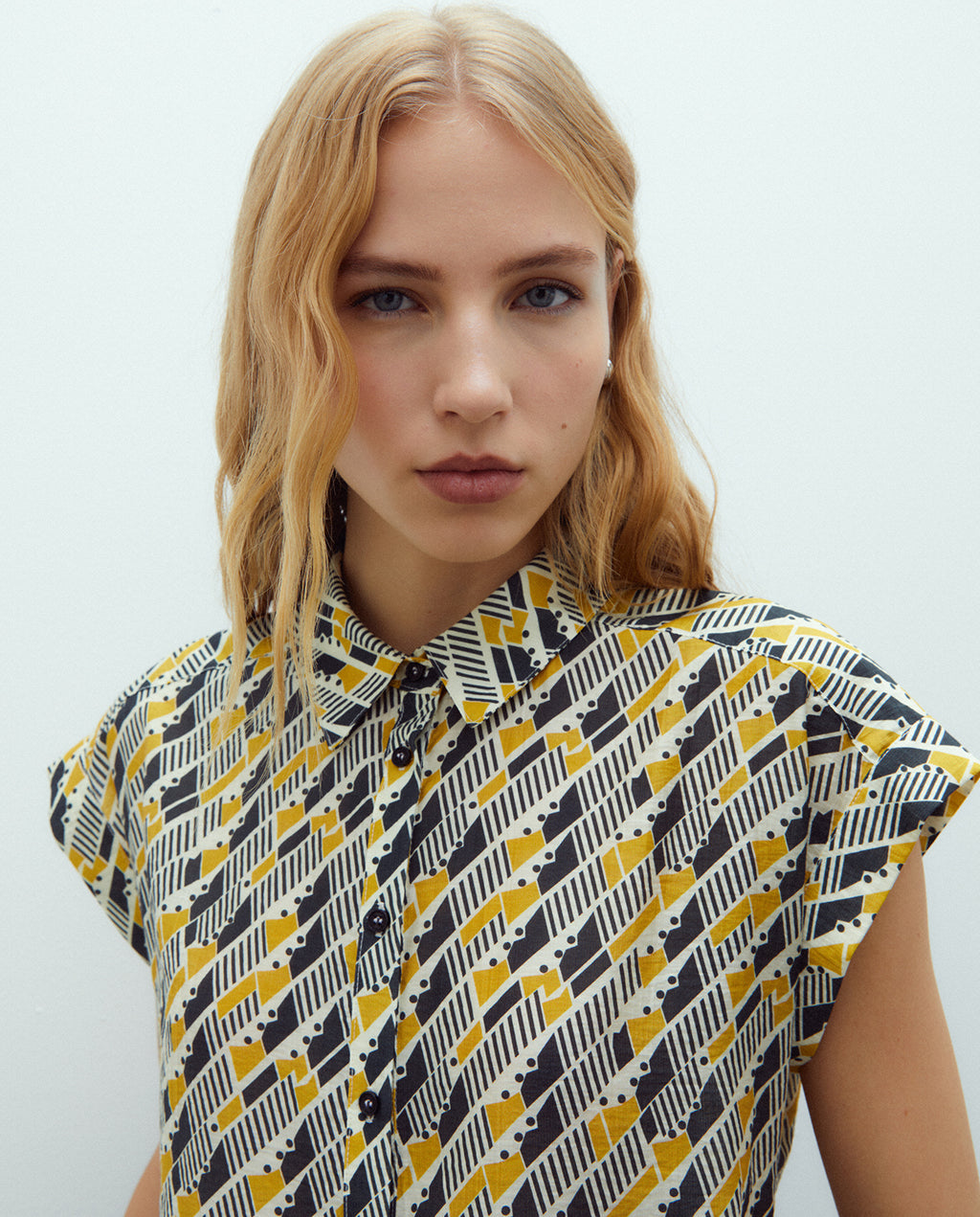 Camisa de mujer estampada manga corta