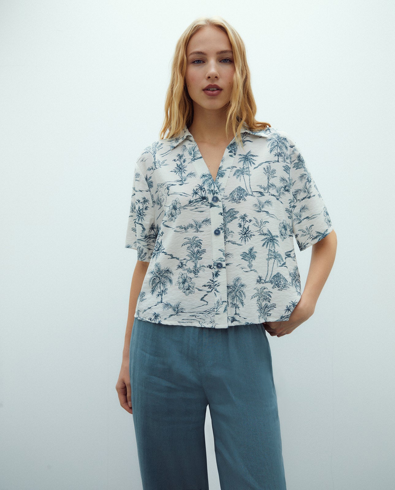 Camisa de mujer estampada manga corta