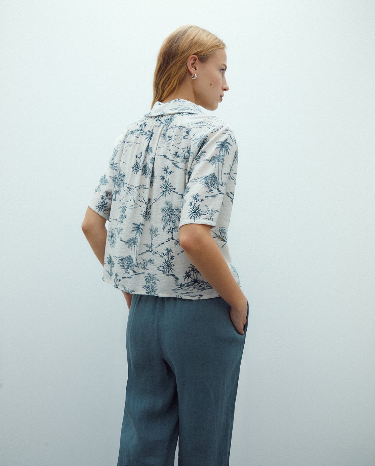 Camisa de mujer estampada manga corta