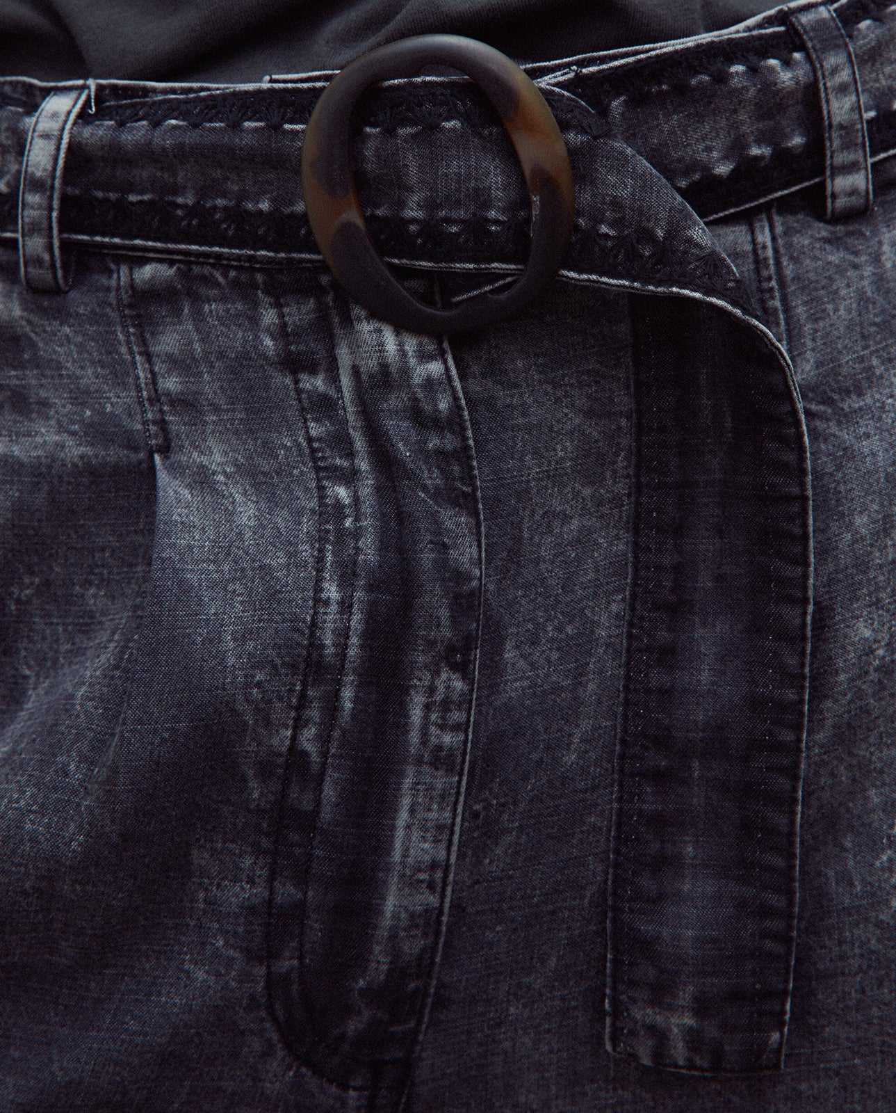 Pantalón de mujer recto tencel con pinzas tiro alto