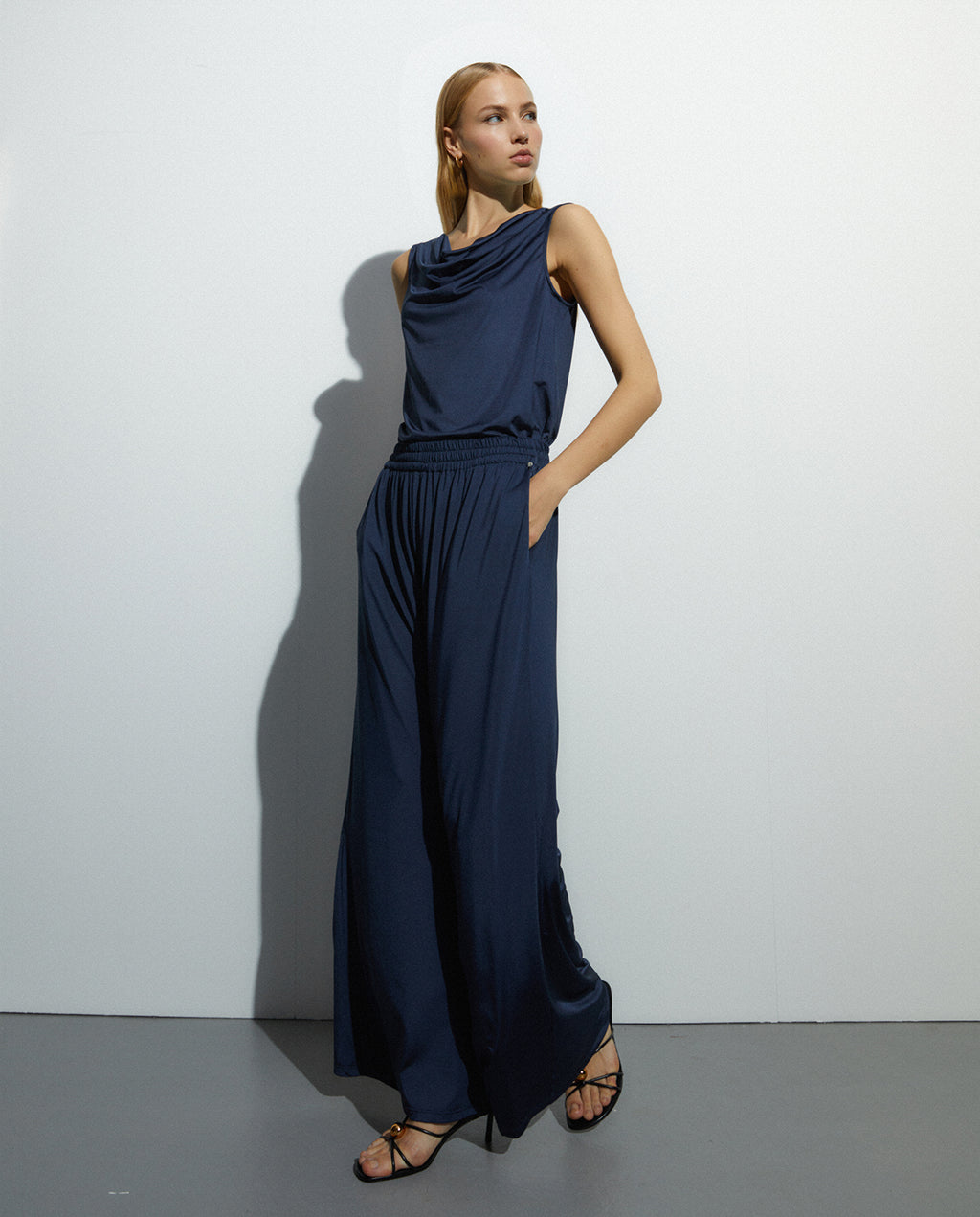 Pantalón ancho de mujer punto satinado cintura elástica