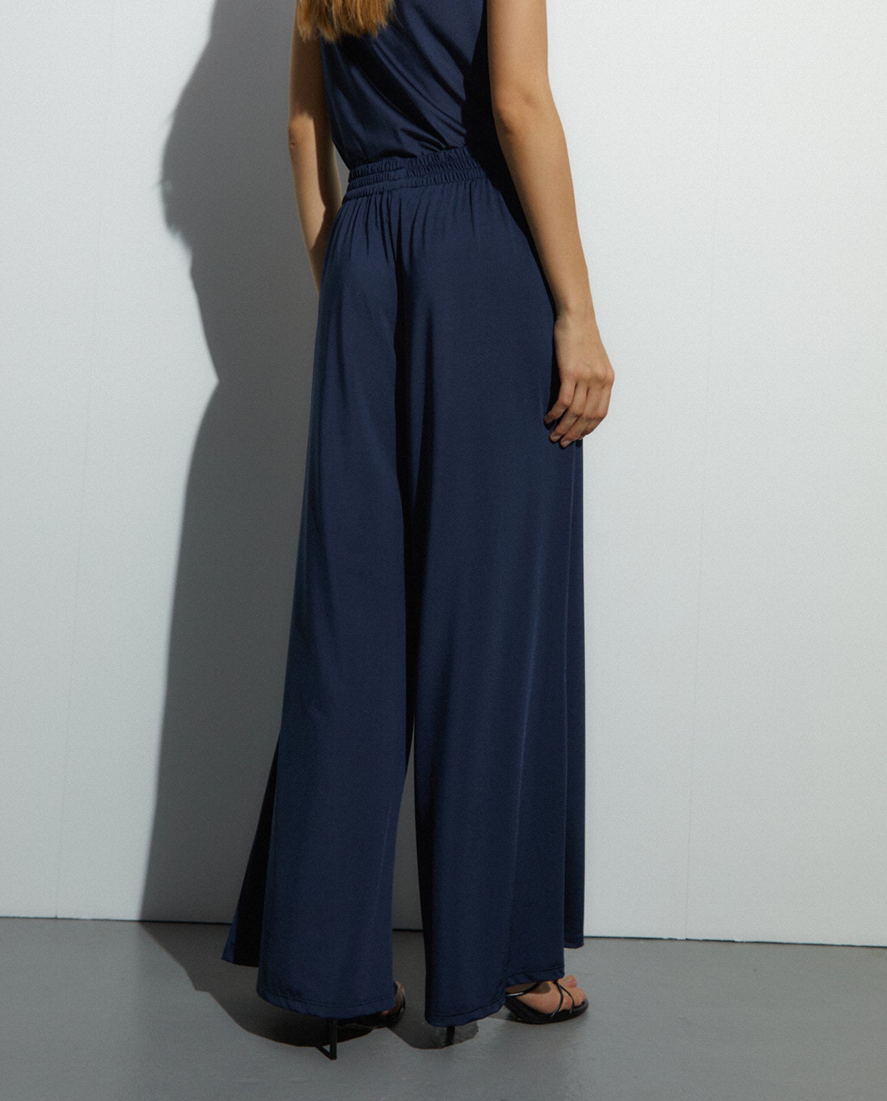 Pantalón ancho de mujer punto satinado cintura elástica