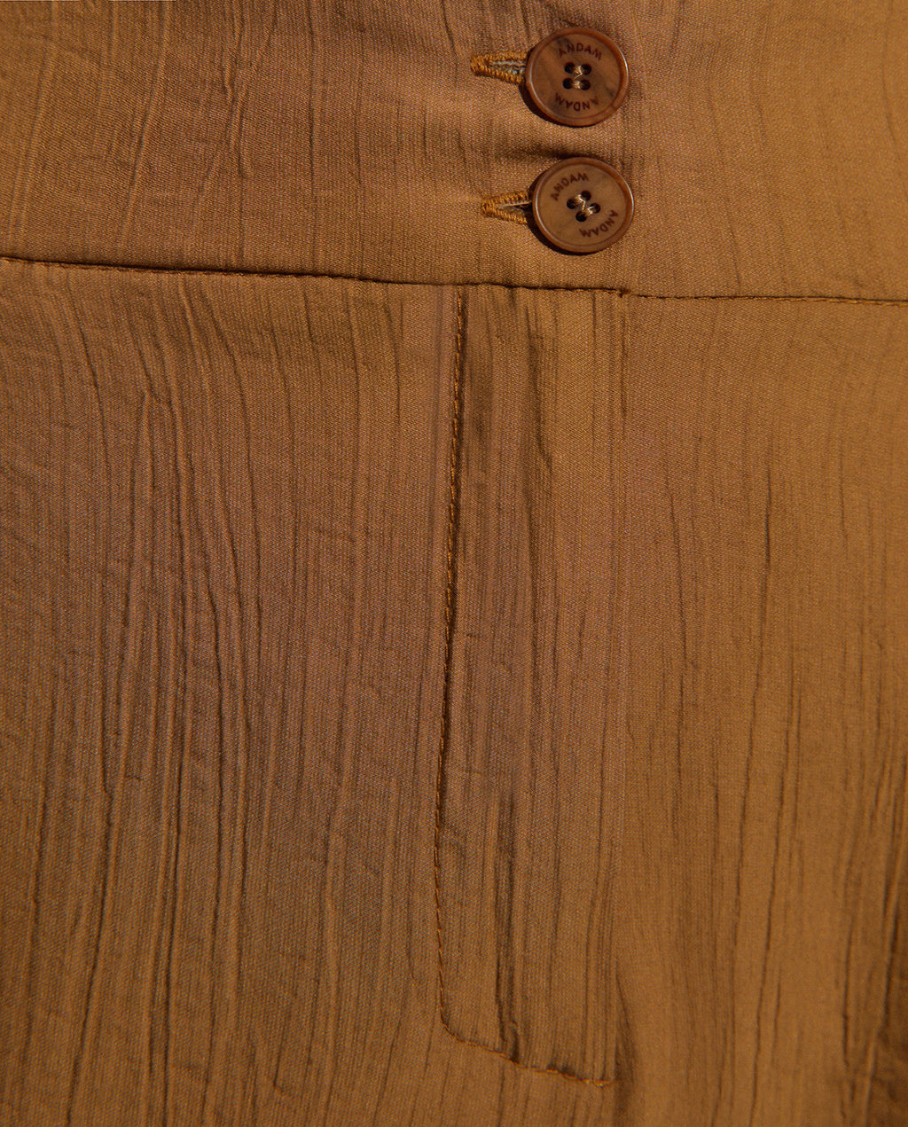 Pantalón recto de mujer tiro alto