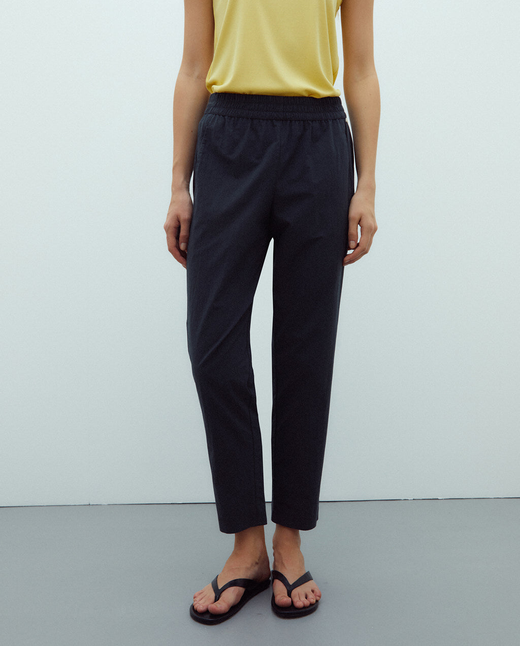 Pantalón de mujer tobillero cintura elástica