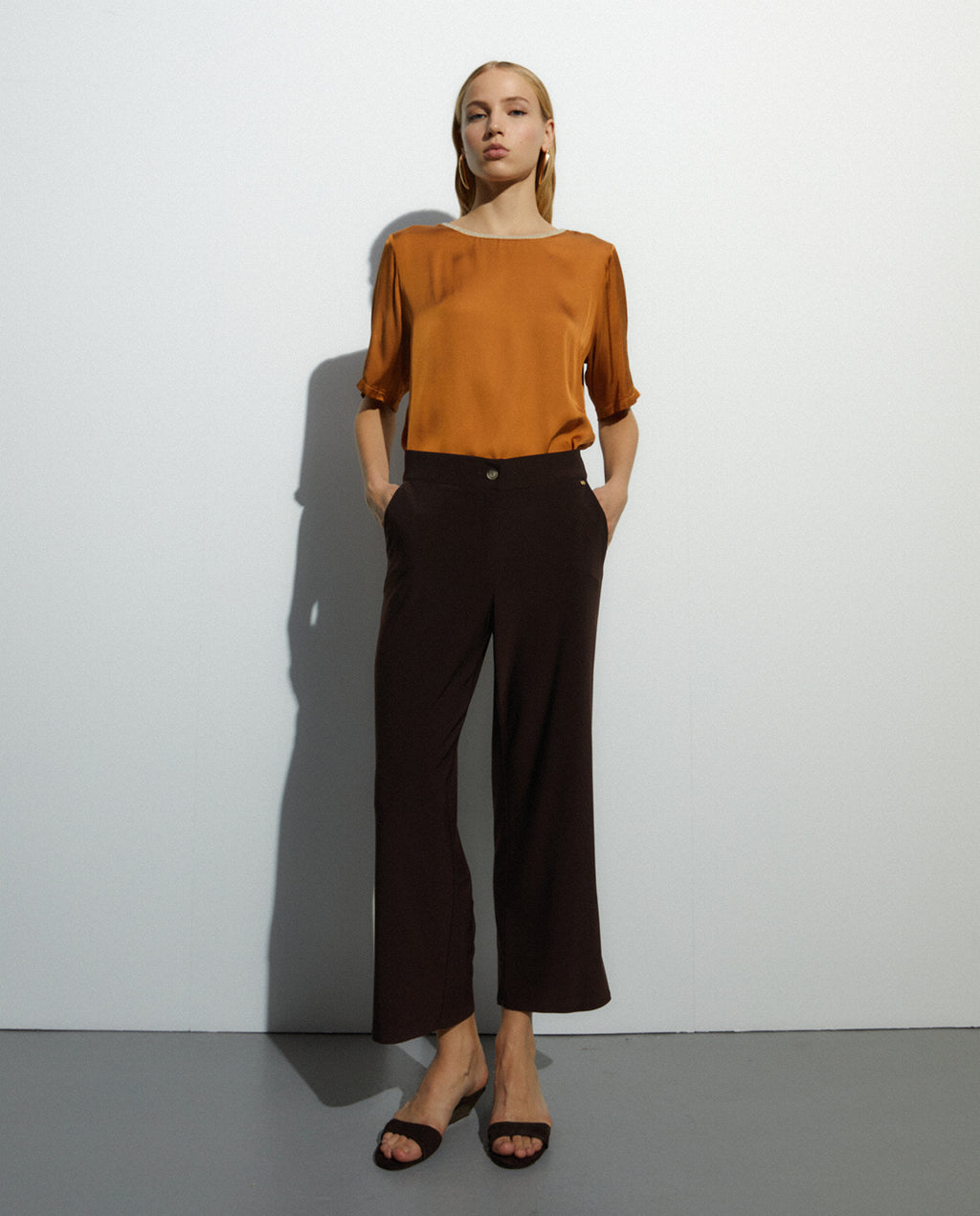 Pantalón culotte de mujer punto liso.