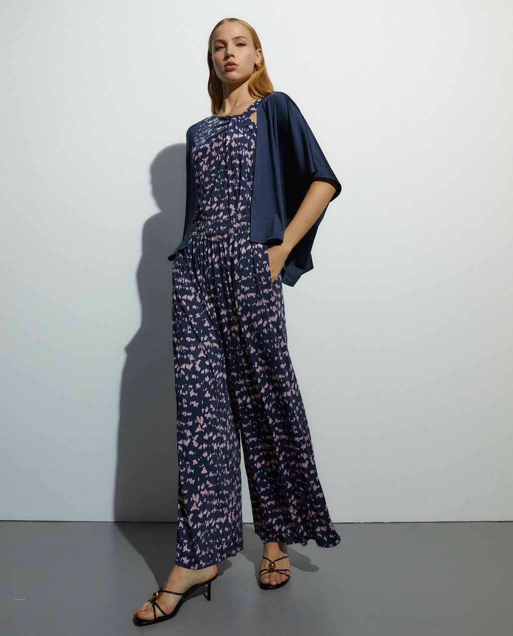 Chaqueta de mujer tipo kimono punto satinado