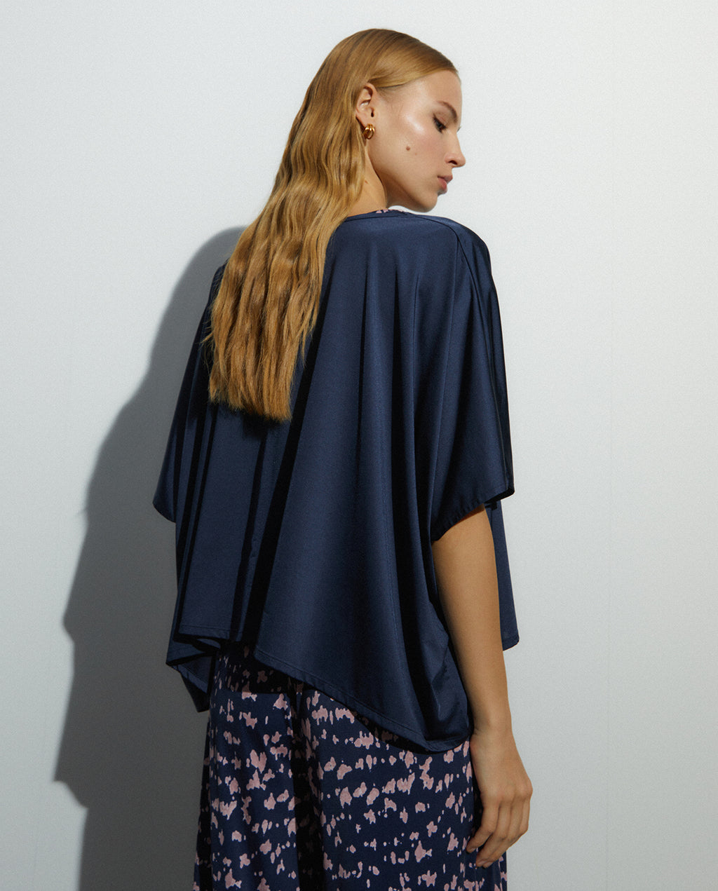 Chaqueta de mujer tipo kimono punto satinado