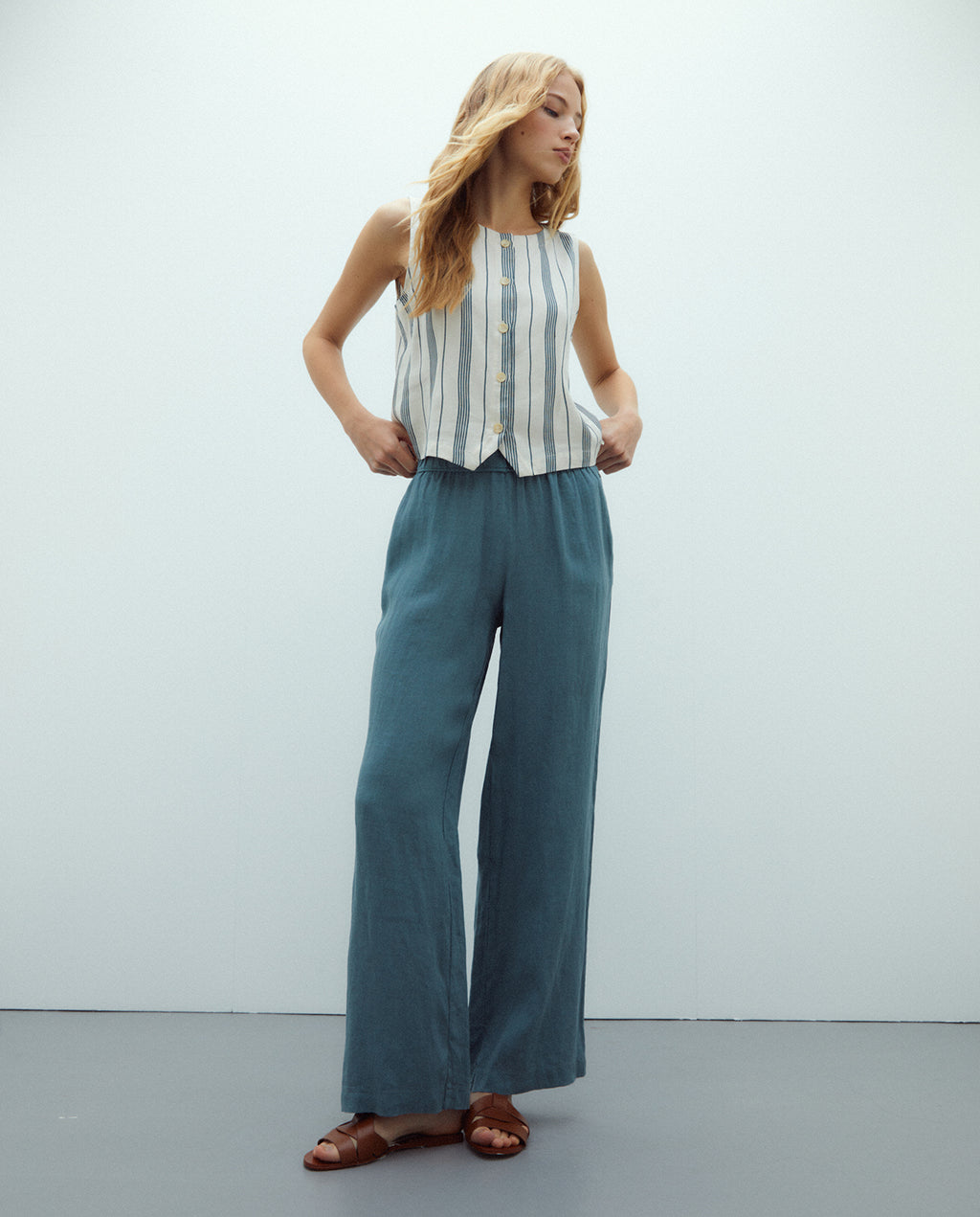 Chaleco de mujer estampado rayas cuello redondo