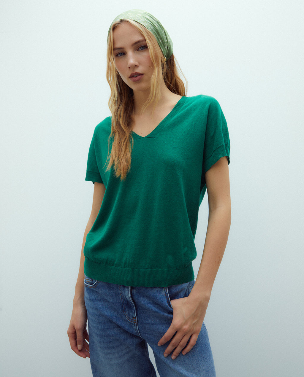 Jersey de mujer cuello pico manga corta