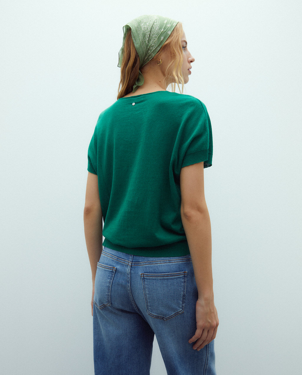 Jersey de mujer cuello pico manga corta