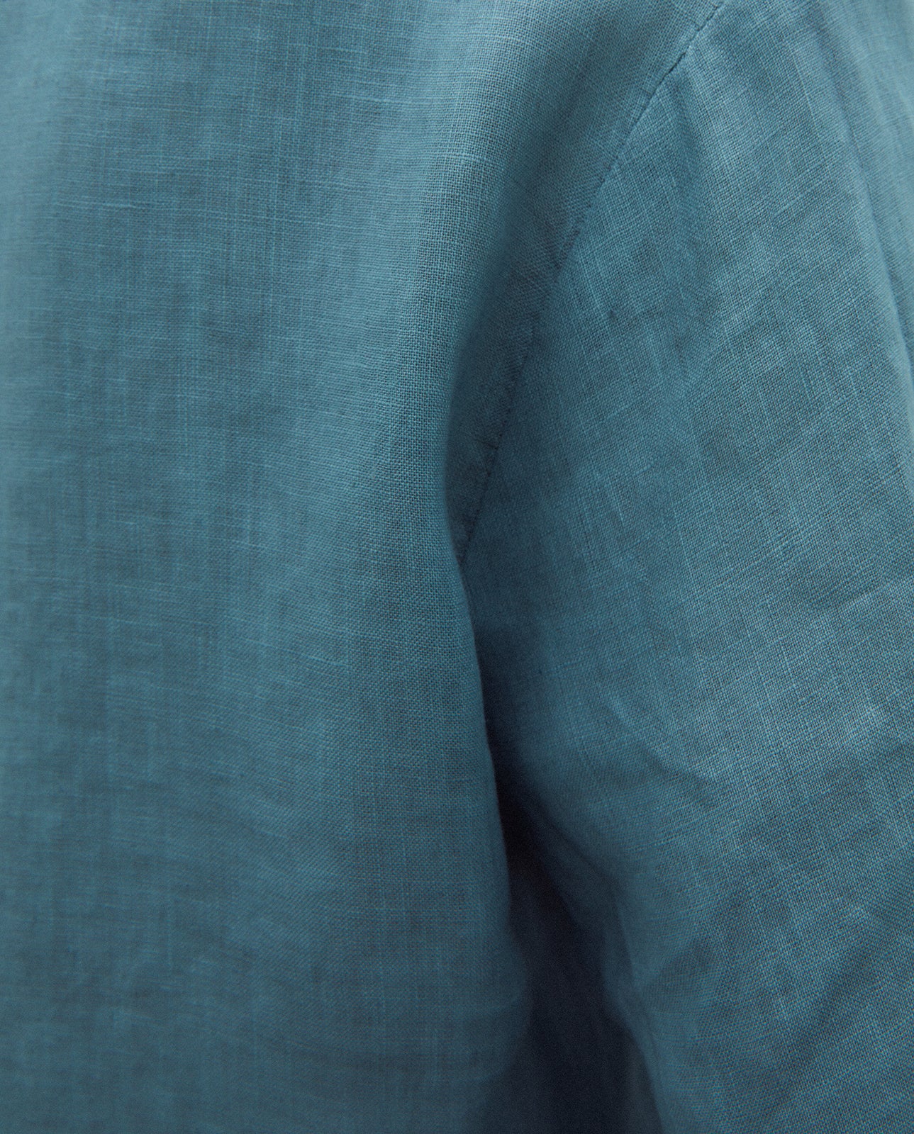 Vestido midi de lino cuello pico manga francesa